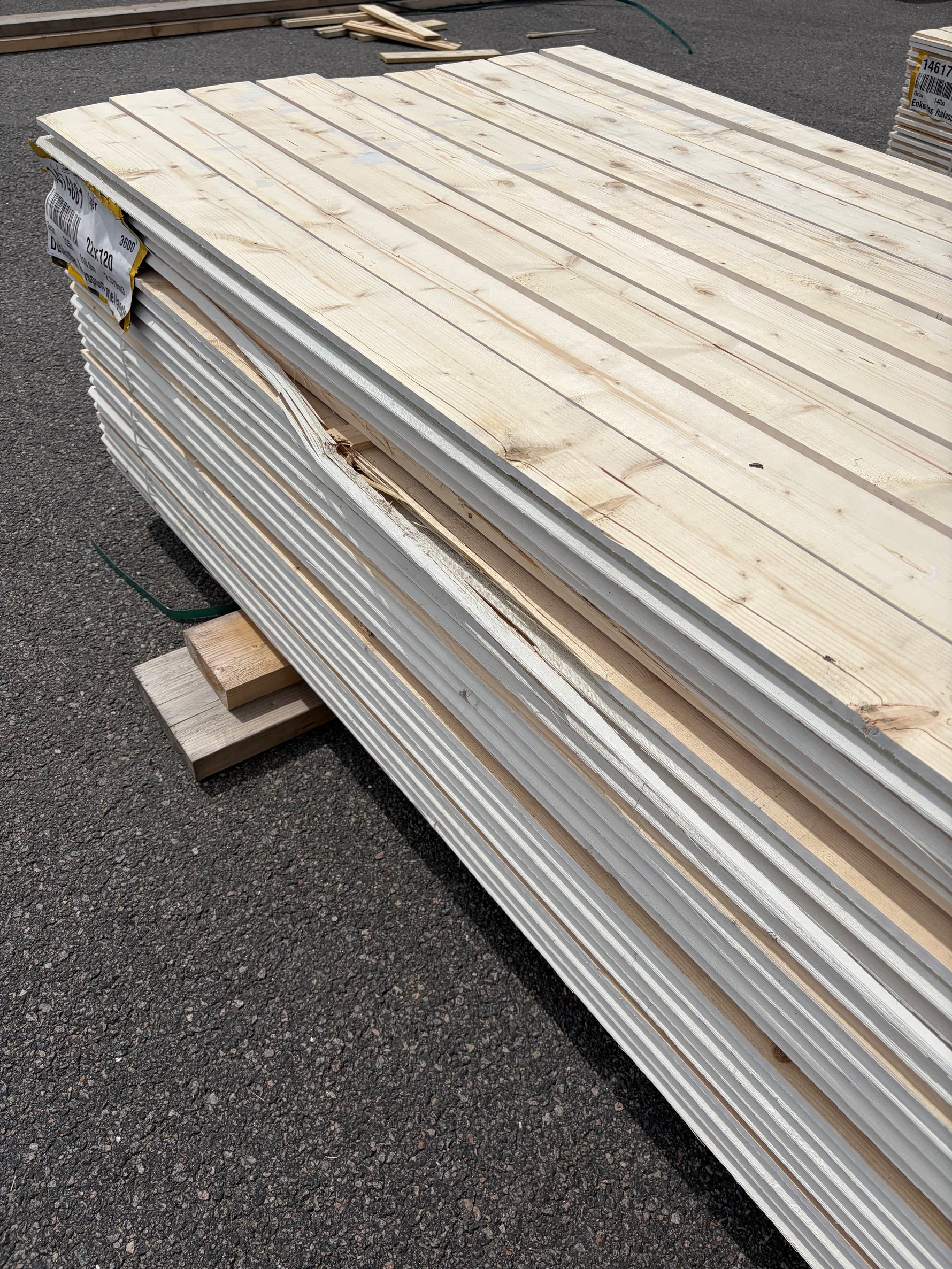 Paket Ytterpanel Dubbelfas Halvspont 22x120mm, 225st 3.60m Mellanstruken&nbsp;