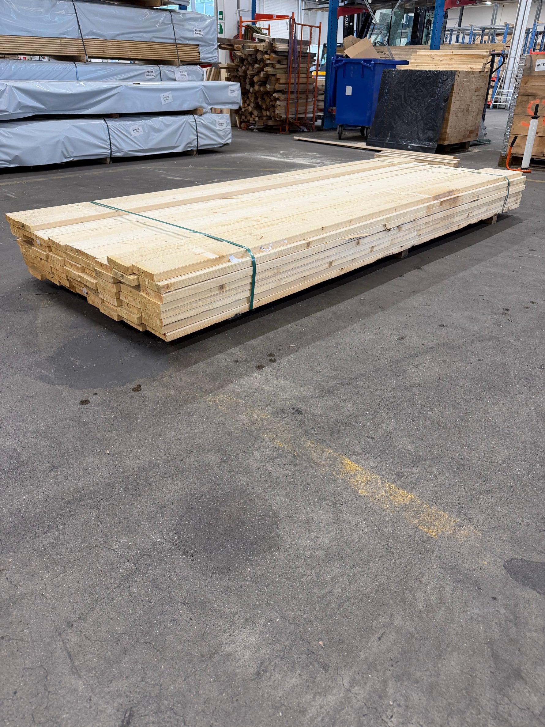 Paket Finsågade Brädor 28x120mm, 3.0m, 67 st