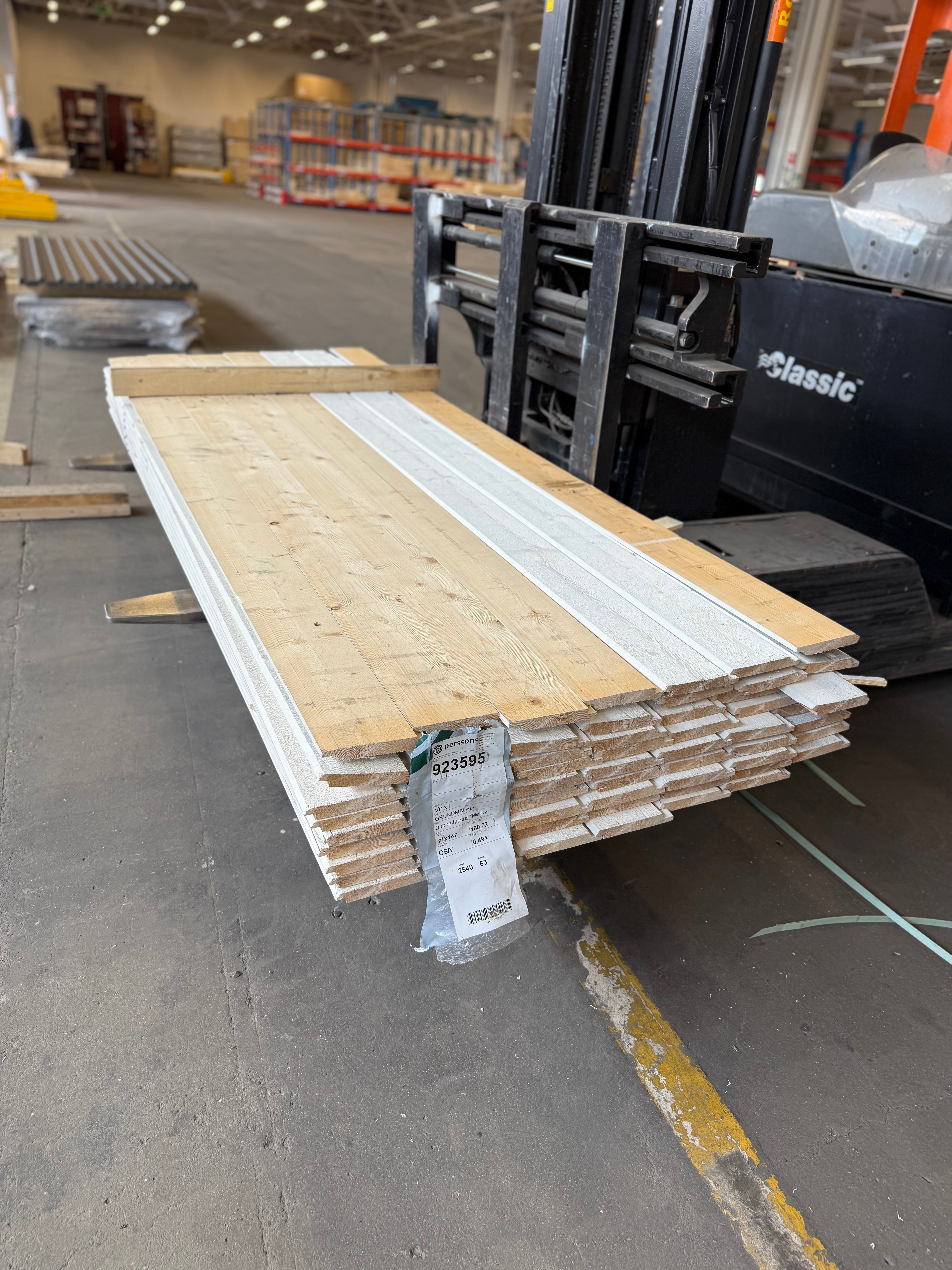 Paket Dubbelfasfals 21x147 mm – 2,54 m – 63 st – Grundmålad Vit