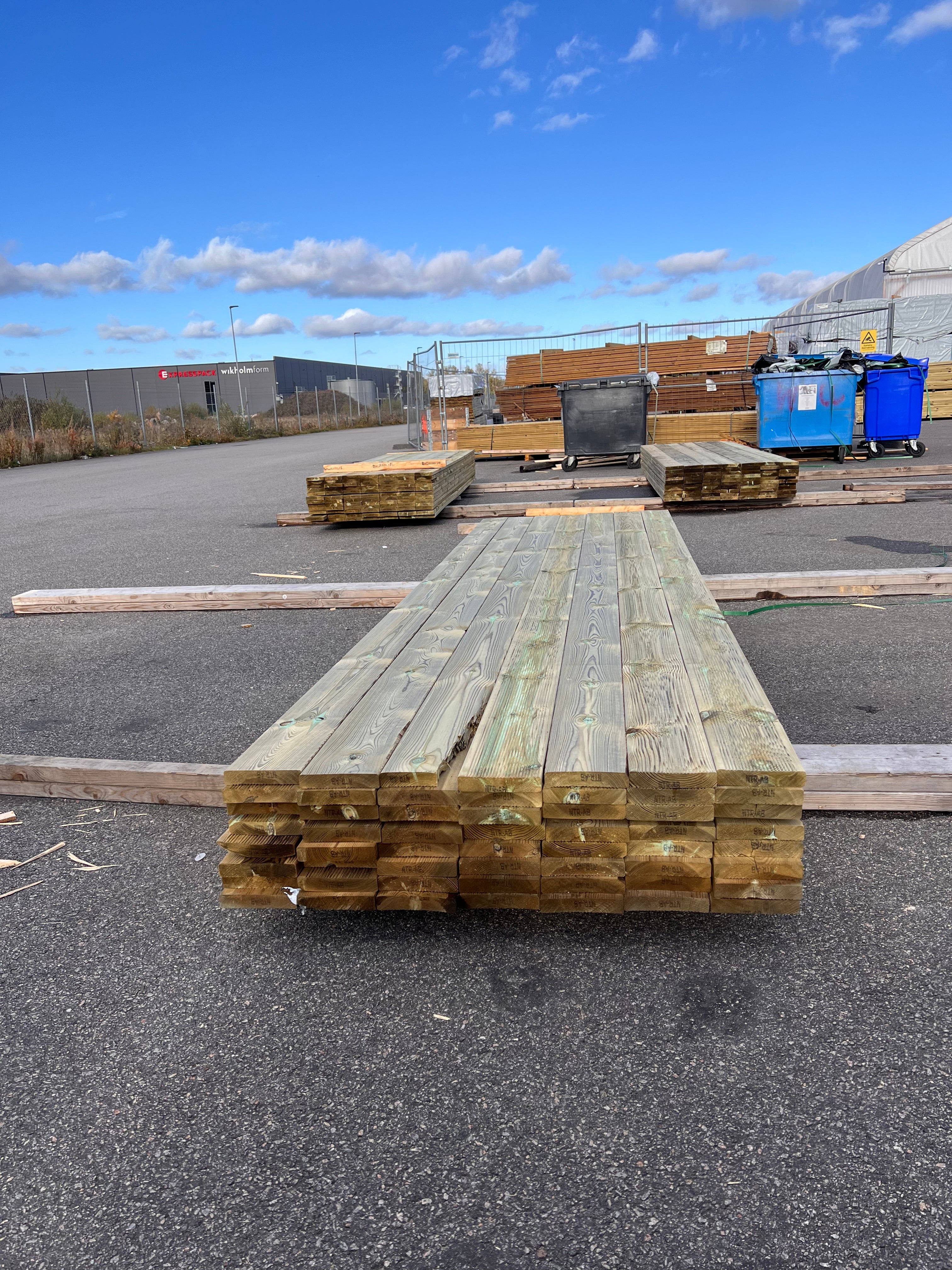 Paket Tryckimpregnerad Trall 28x145 Rillad 56 st 3,90m (B-Sortering)