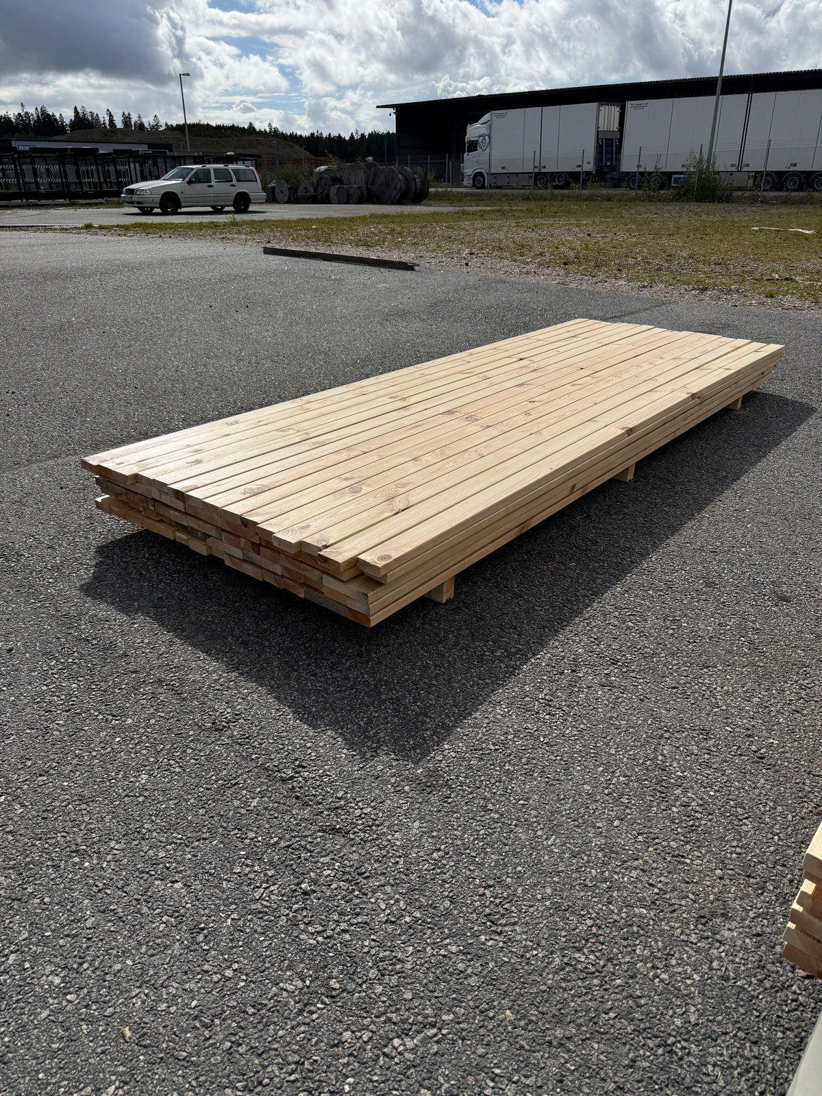 Parti Glespanel 28x70 mm – 3,00 m Furu 75st
