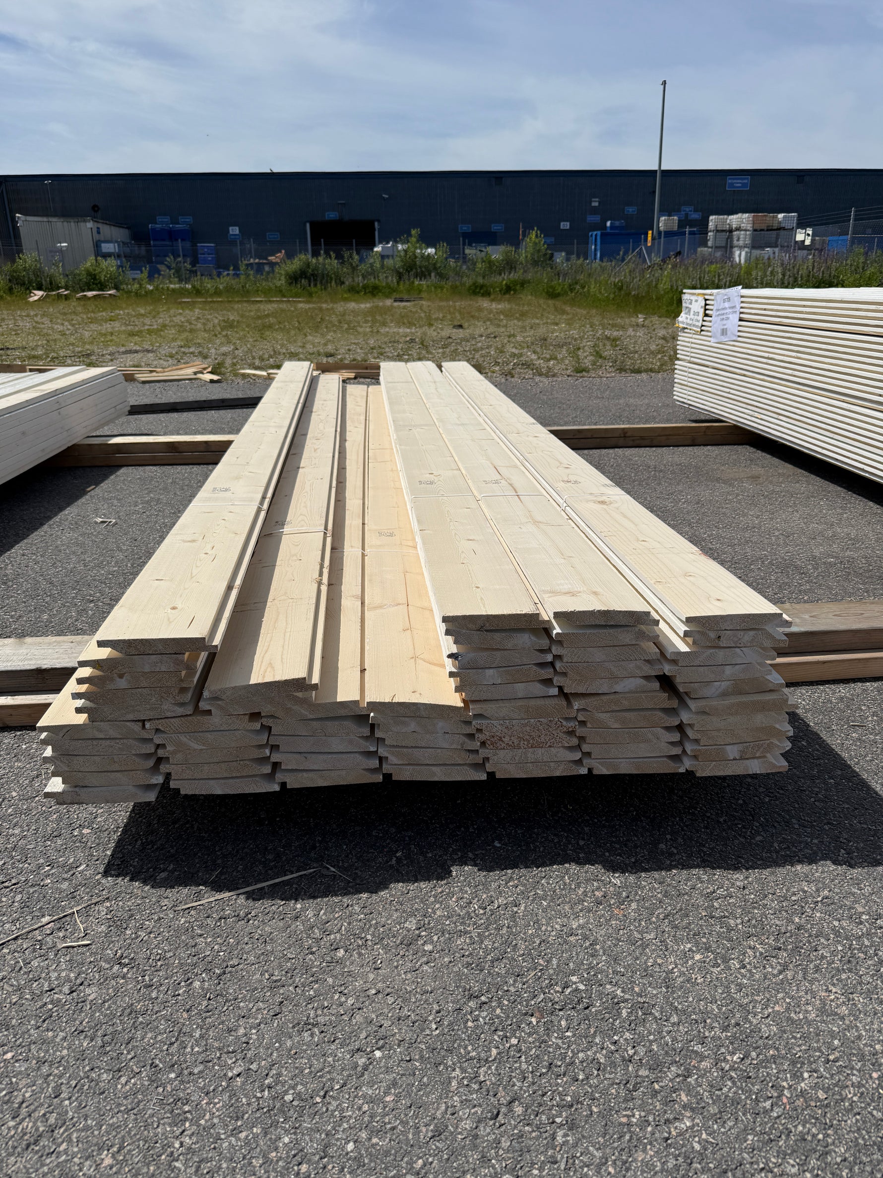 Paket Ytterpanel Enkelfas Halvspont 22x145mm, 57st 3.60m Grundmålad