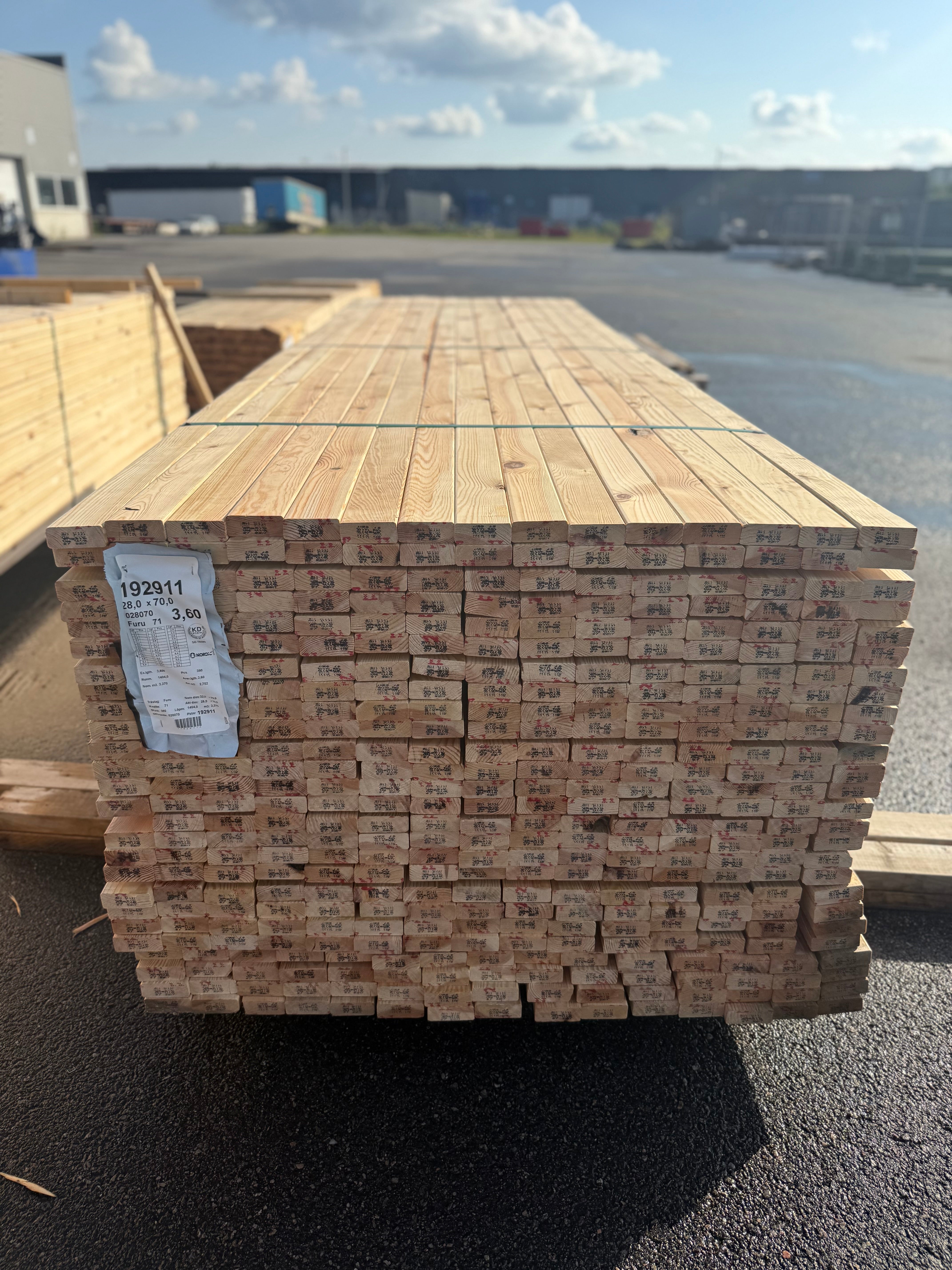 Paket Glespanel 28x70 sekunda furu 3.60m- 390st