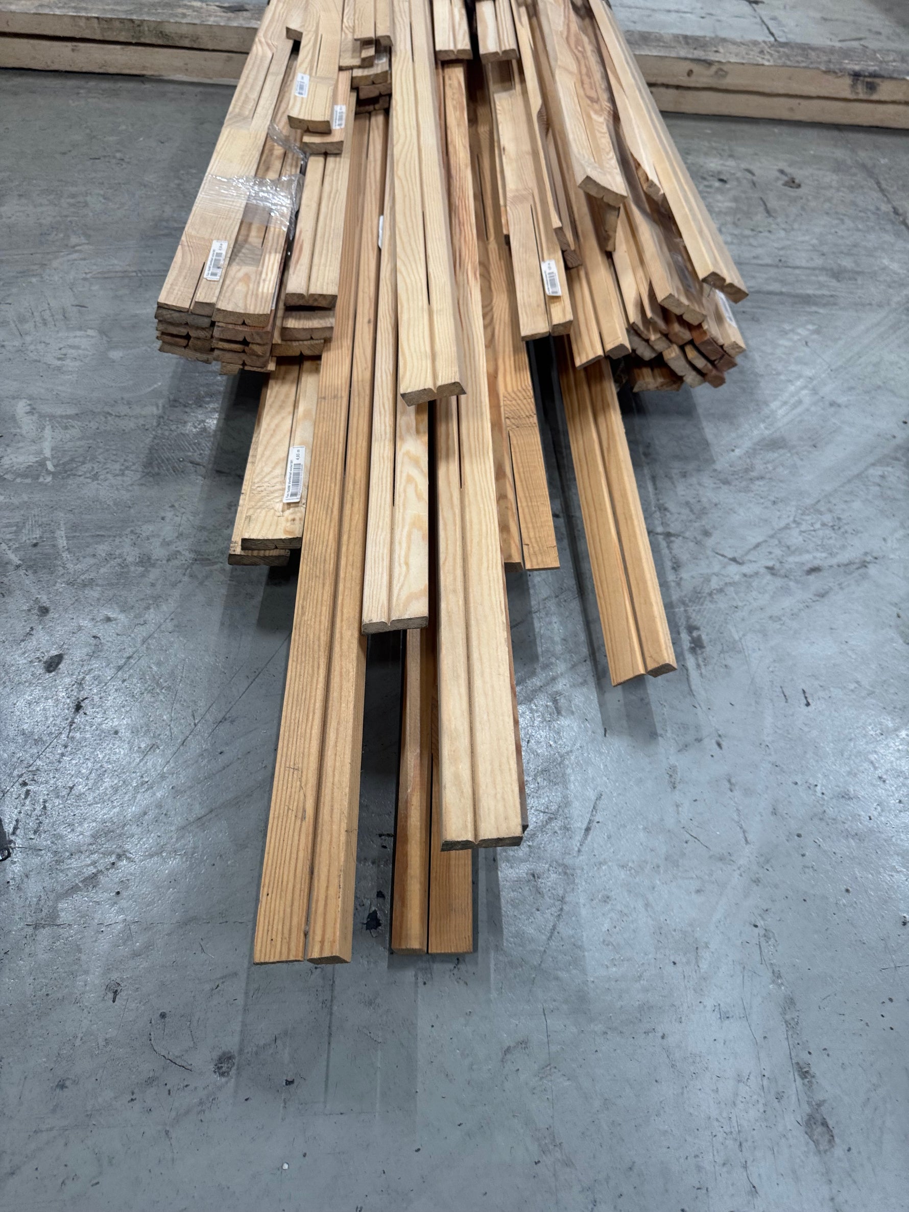 Paket Ventilerad Sockel 15x56mm – ca 301 lpm Furu Obehandlad