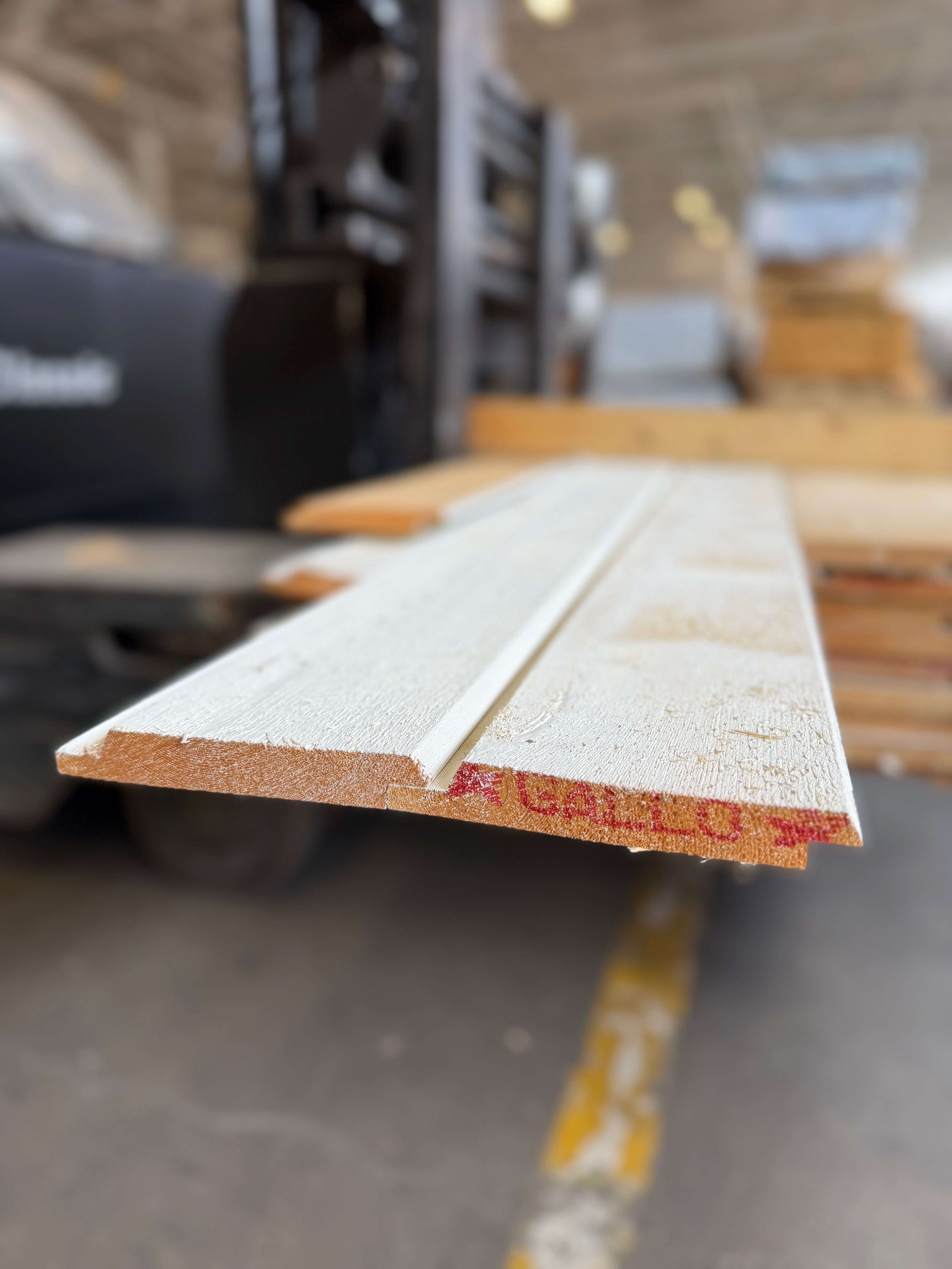 Paket Dubbelfasfals 21x147 mm – 2,54 m – 63 st – Grundmålad Vit