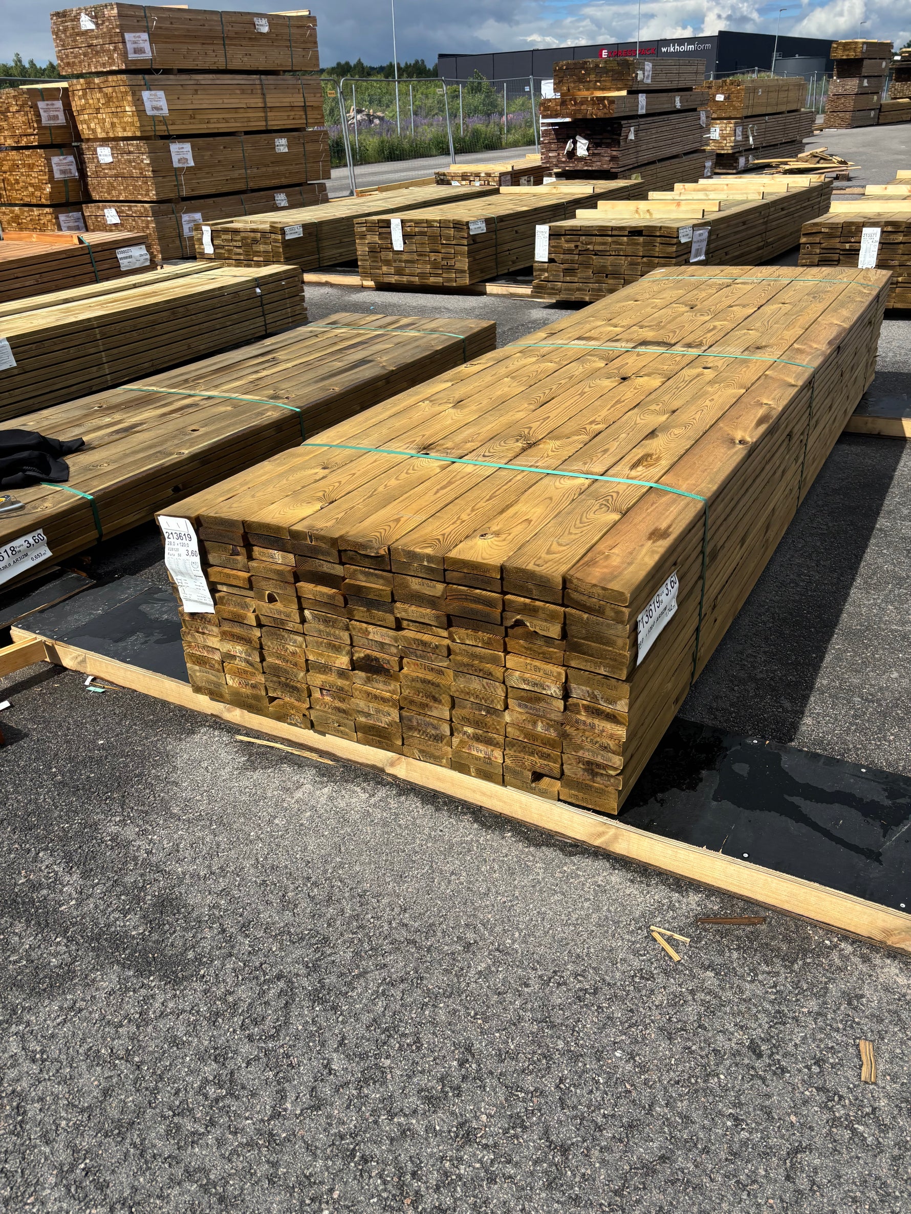 Paket Tryckimpregnerad Trall 28x120mm, 144st 3,6m (B-sortering)