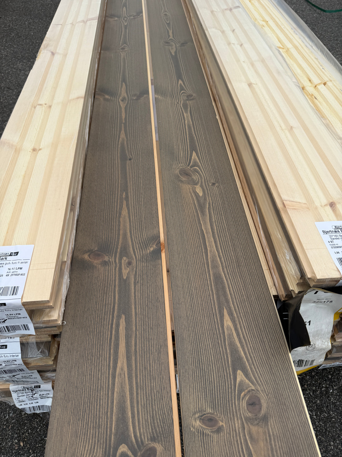 Parti Golv Borstat 25x160mm Furu 60,58m² Ekonomi – Brun Hårdvaxolja