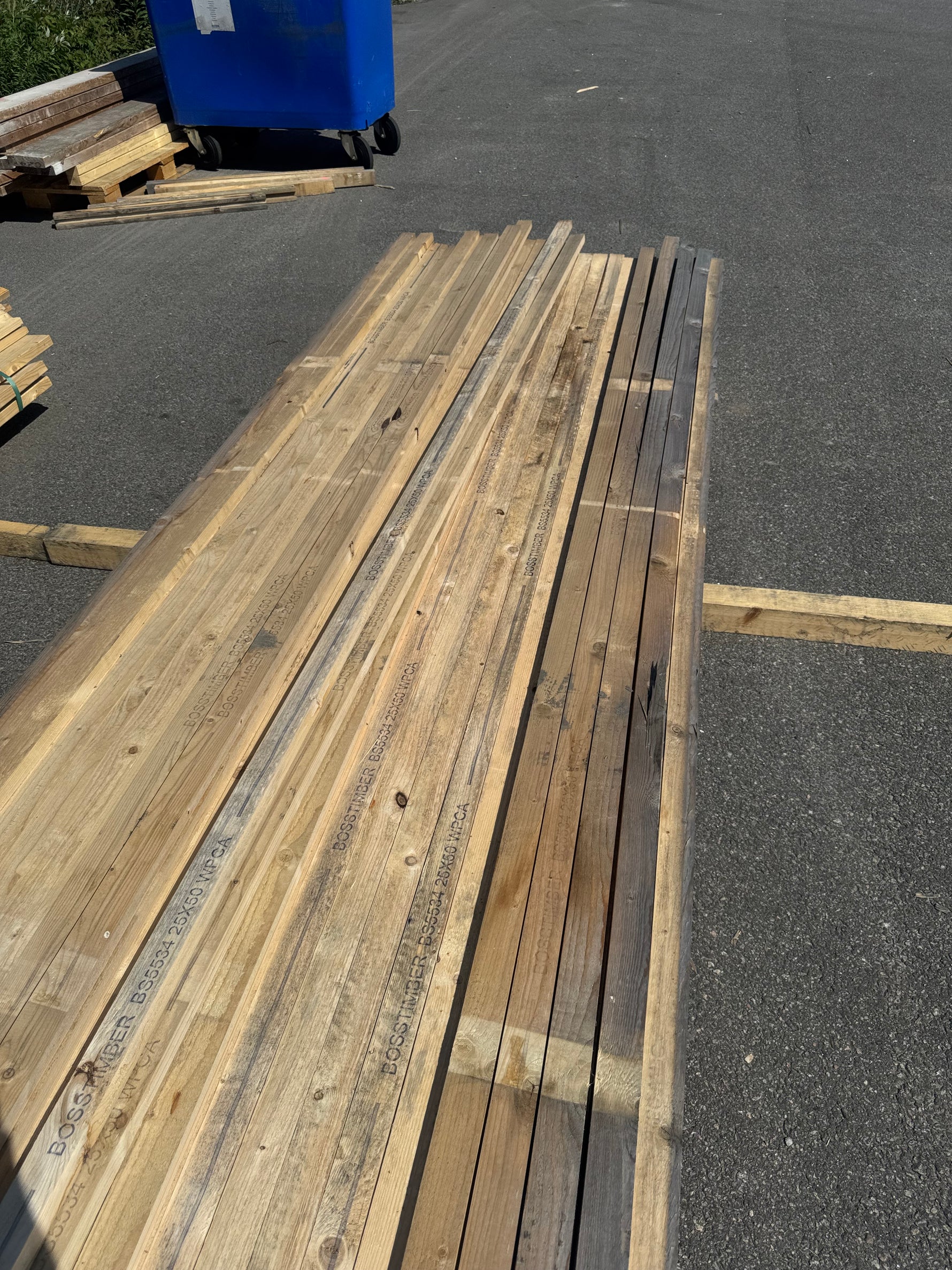 Paket Läkt 25x50 mm, 190 st 5,40 m Vattenskadat