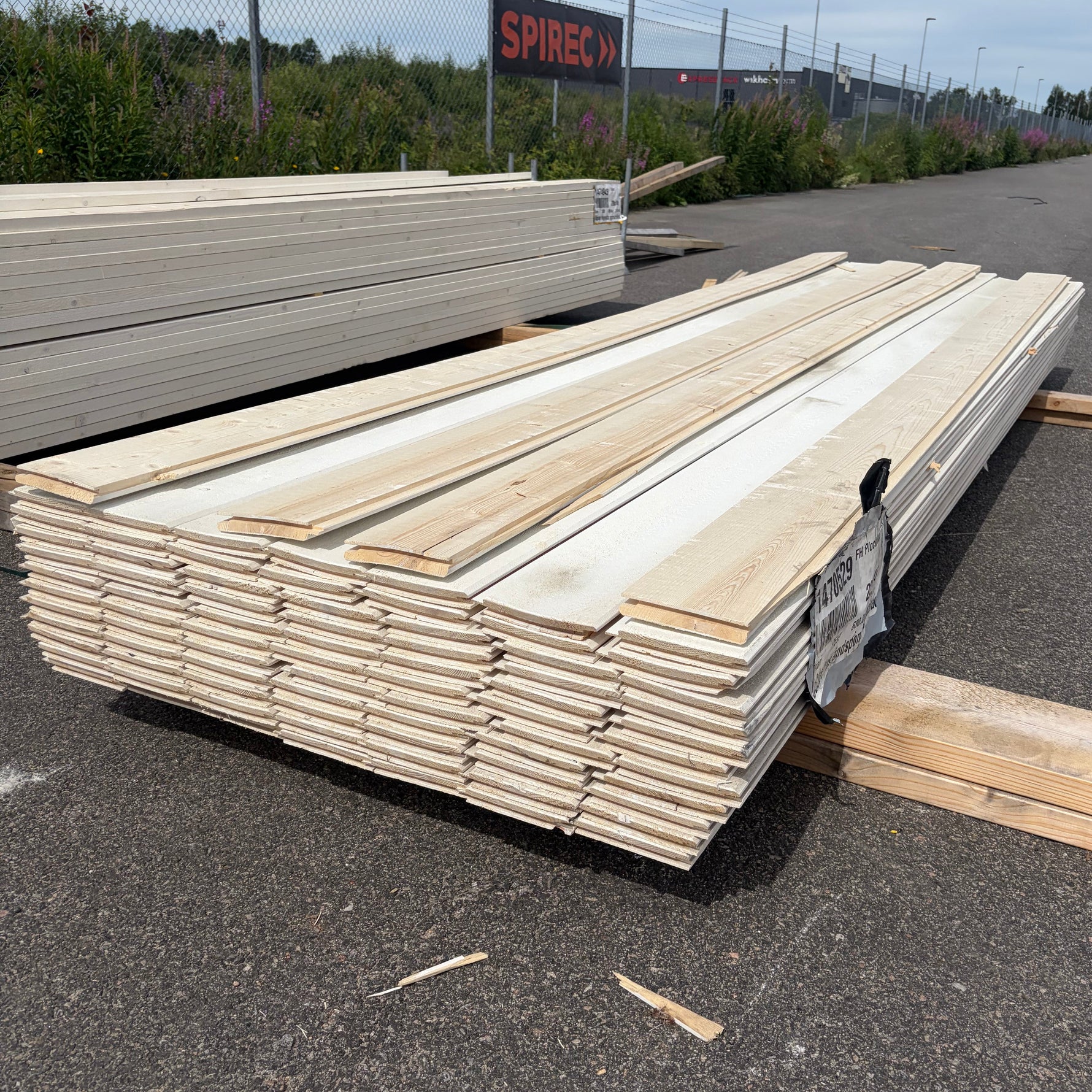 Paket Ytterpanel Dubbelfas Ändspont 22x145mm, 81st 3.60m Grundmålad