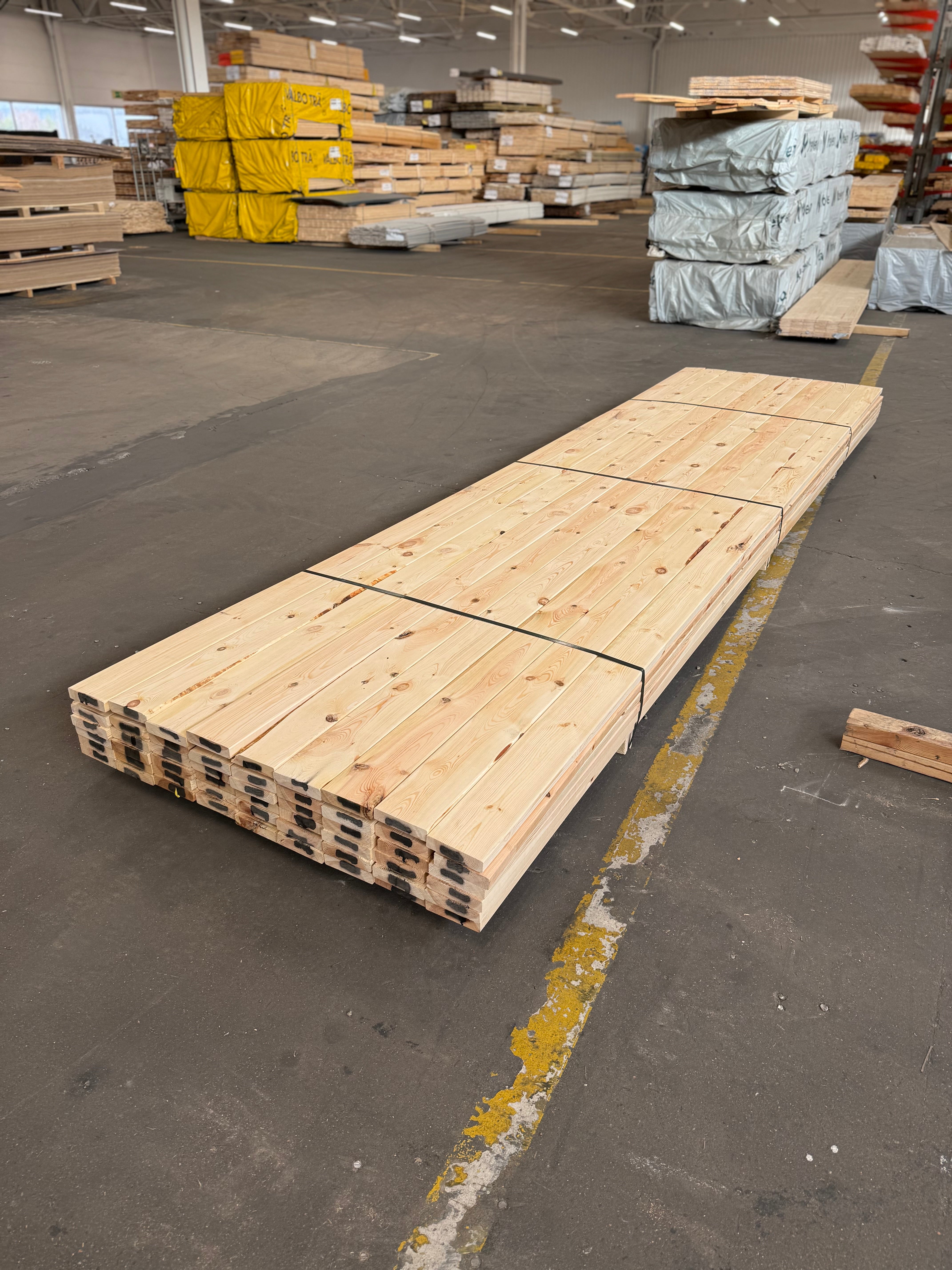 Paket Hyvlade Brädor 28x120mm 4.20m- 54st (Furu) B- sortering