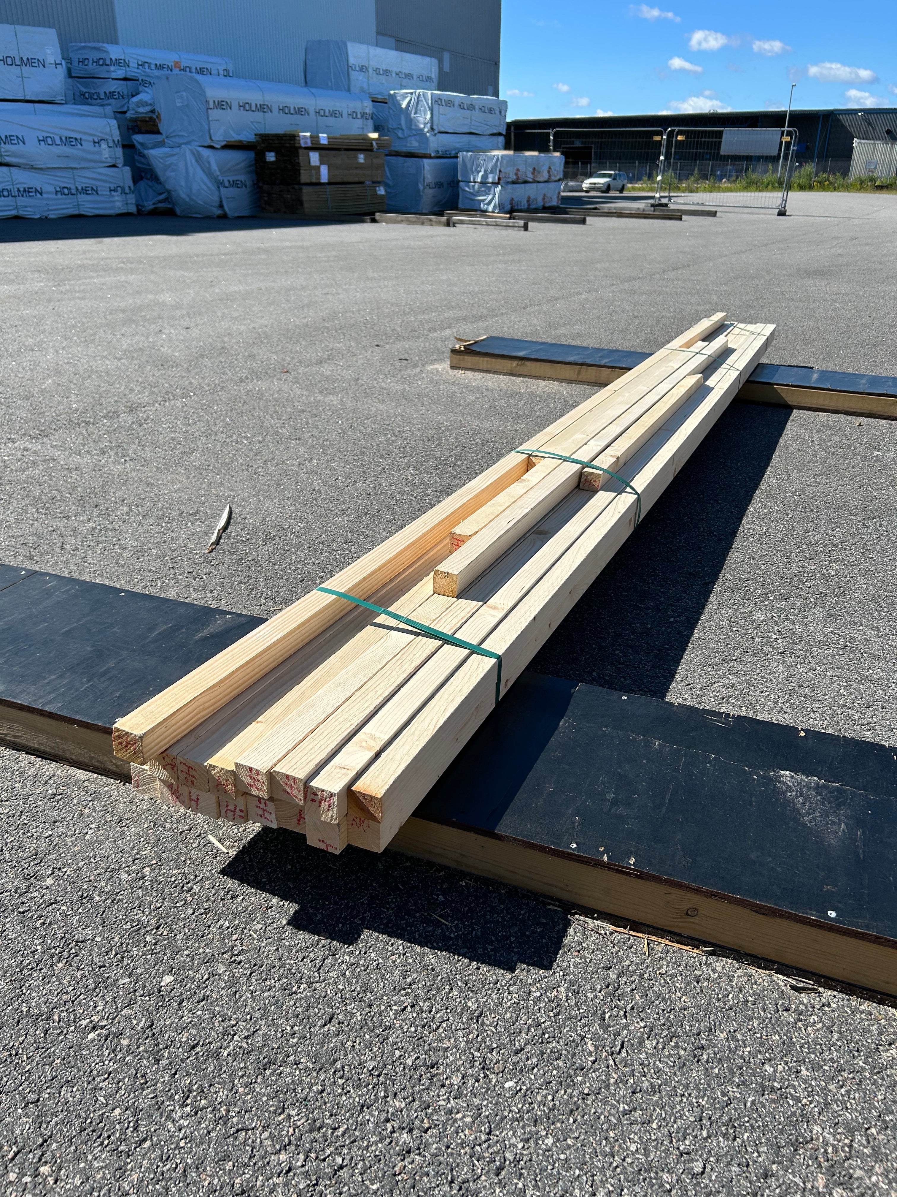 Paket Utsorterade Reglar 45x45 mm 4,20 m – 17 st