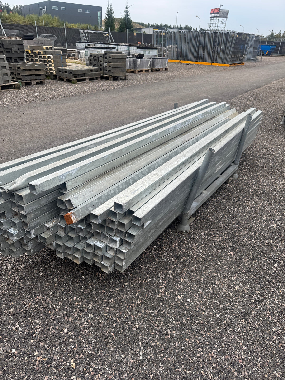 Pall Galvade Fyrkantsrör 50x50mm – 2,76m – 96st