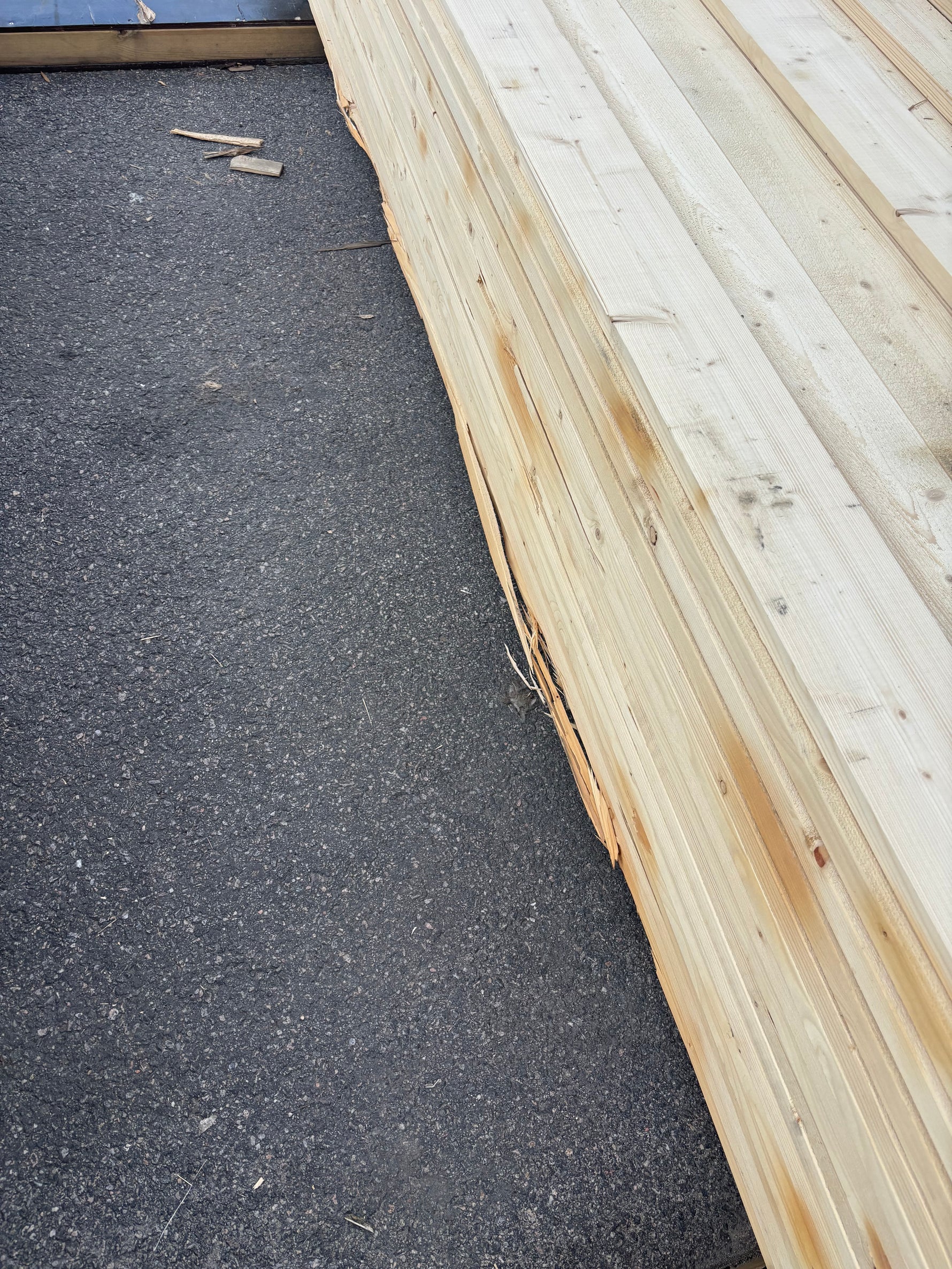 Paket Finsågade Brädor 28x145mm 4,50m 99st