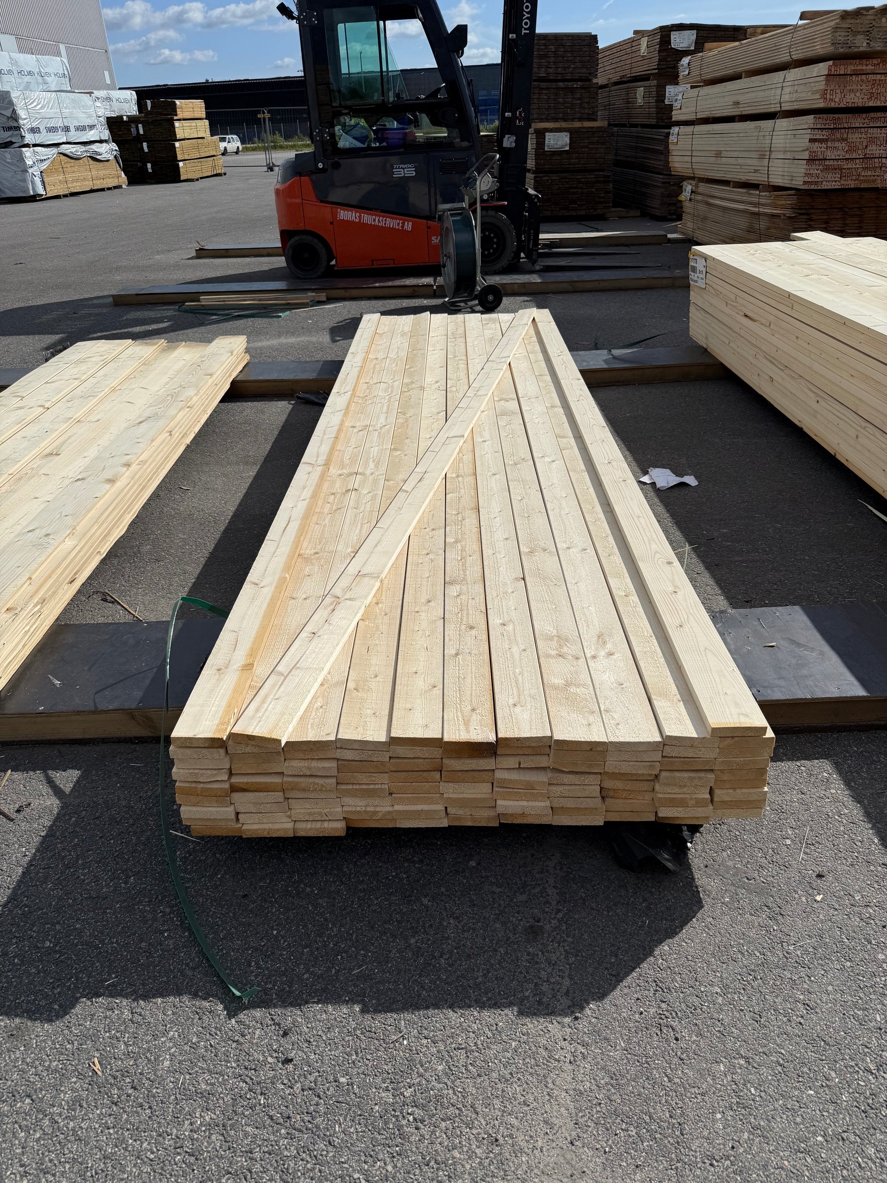 Paket Finsågade Brädor 22x95mm, 91st 3,90m