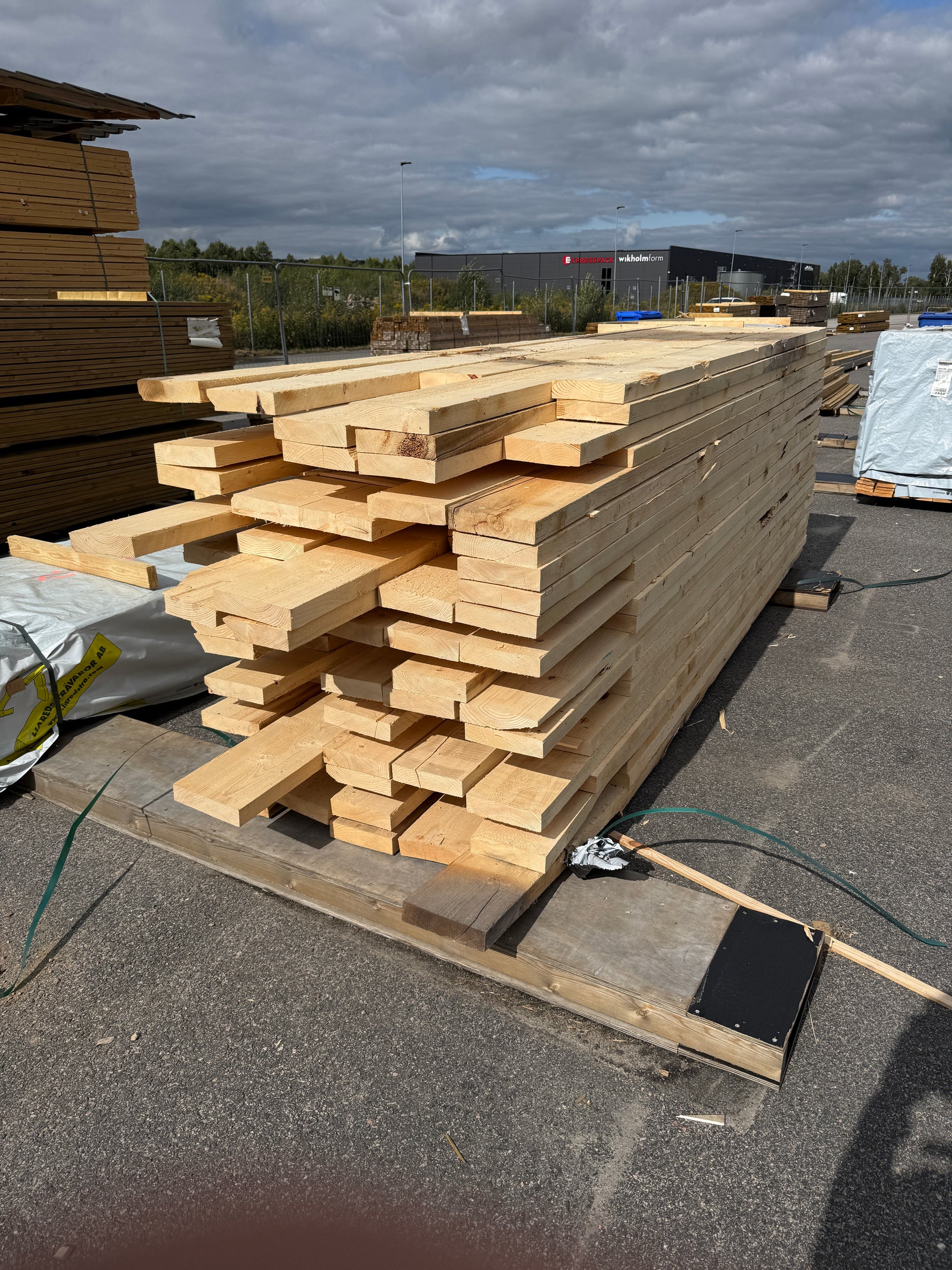 Paket Ohyvlade Reglar 47x200mm- 120st (3.0-3.90m)