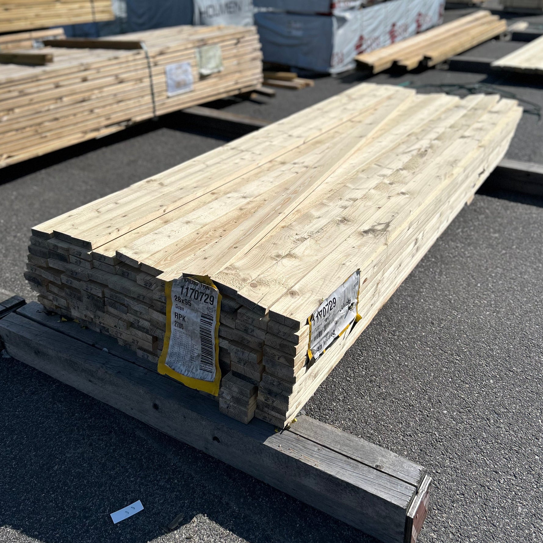 Paket Finsågade Brädor 28x95mm – 2,70 m – 128 st