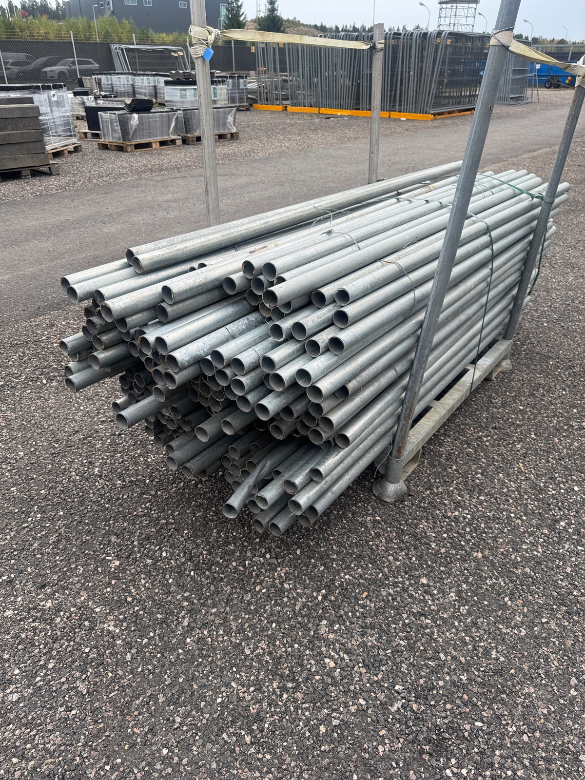 Pall Galvade Stålrör Ø44mm – ca 2,0m – ca 200st