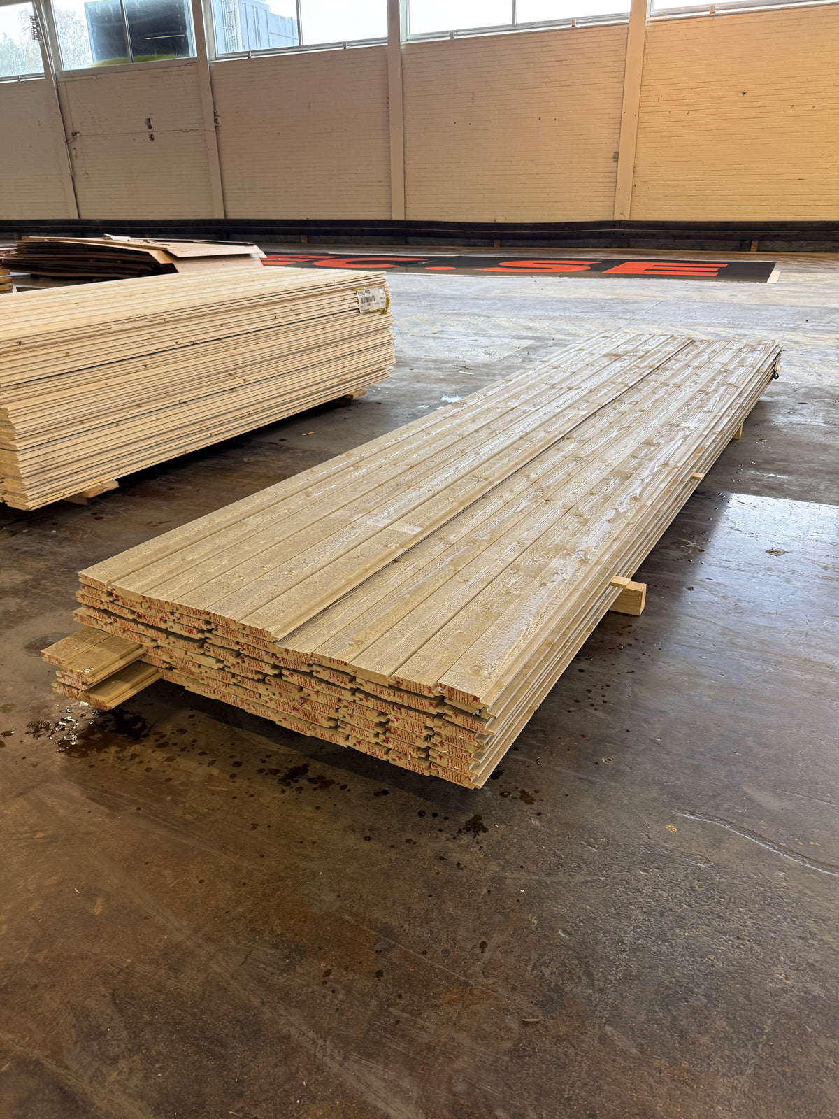 Paket Spårpanel Lasyr 22×95 mm 3,60 m – 84 st