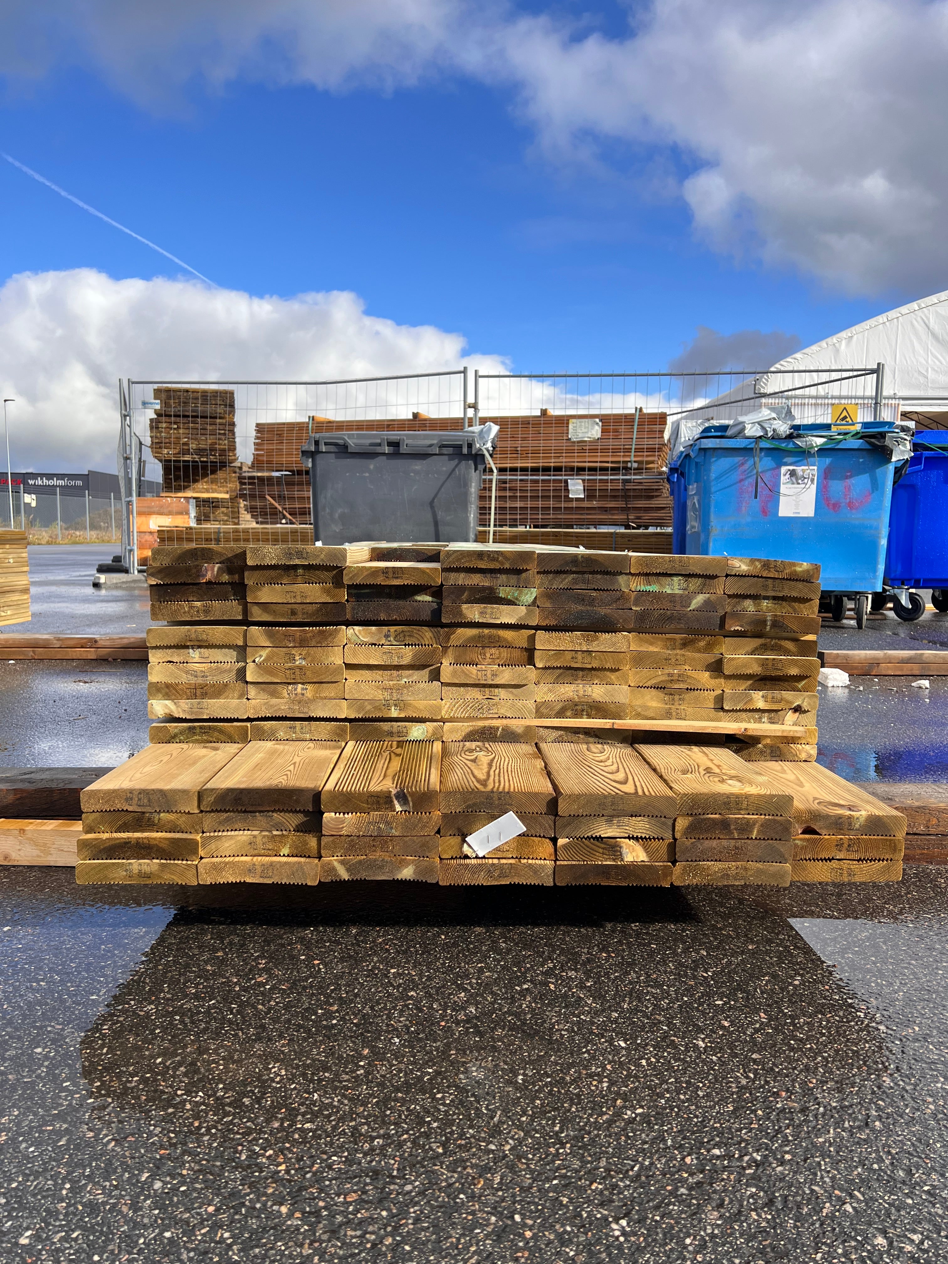 Paket Tryckimpregnerad Rillad Trall 27x145 – 97 st 3,0-3,30m (B-sortering)