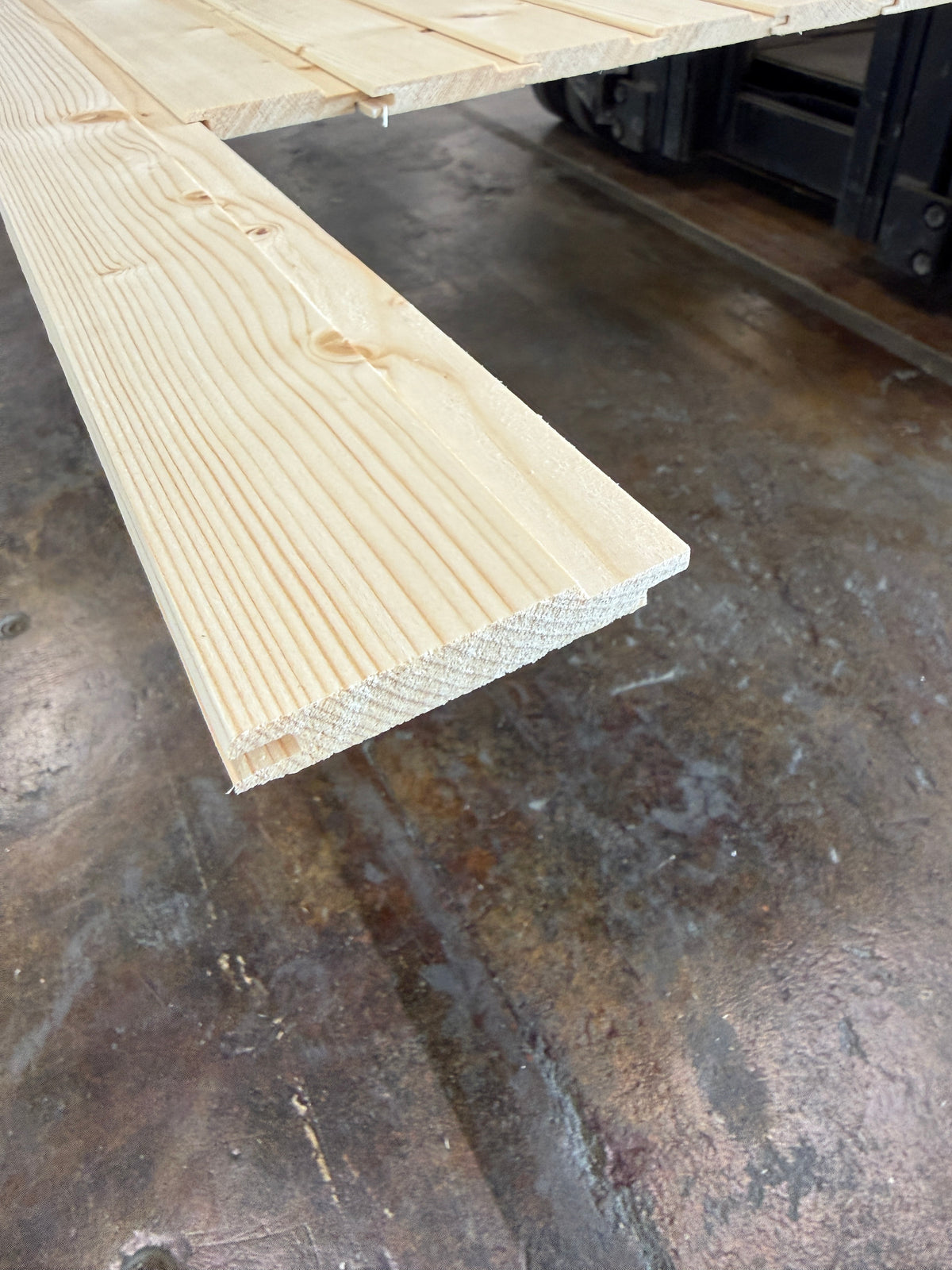 Bastupanel 12x70mm- 2,40m (Säljs per bunt) 1,2kvm- Andra Sortering