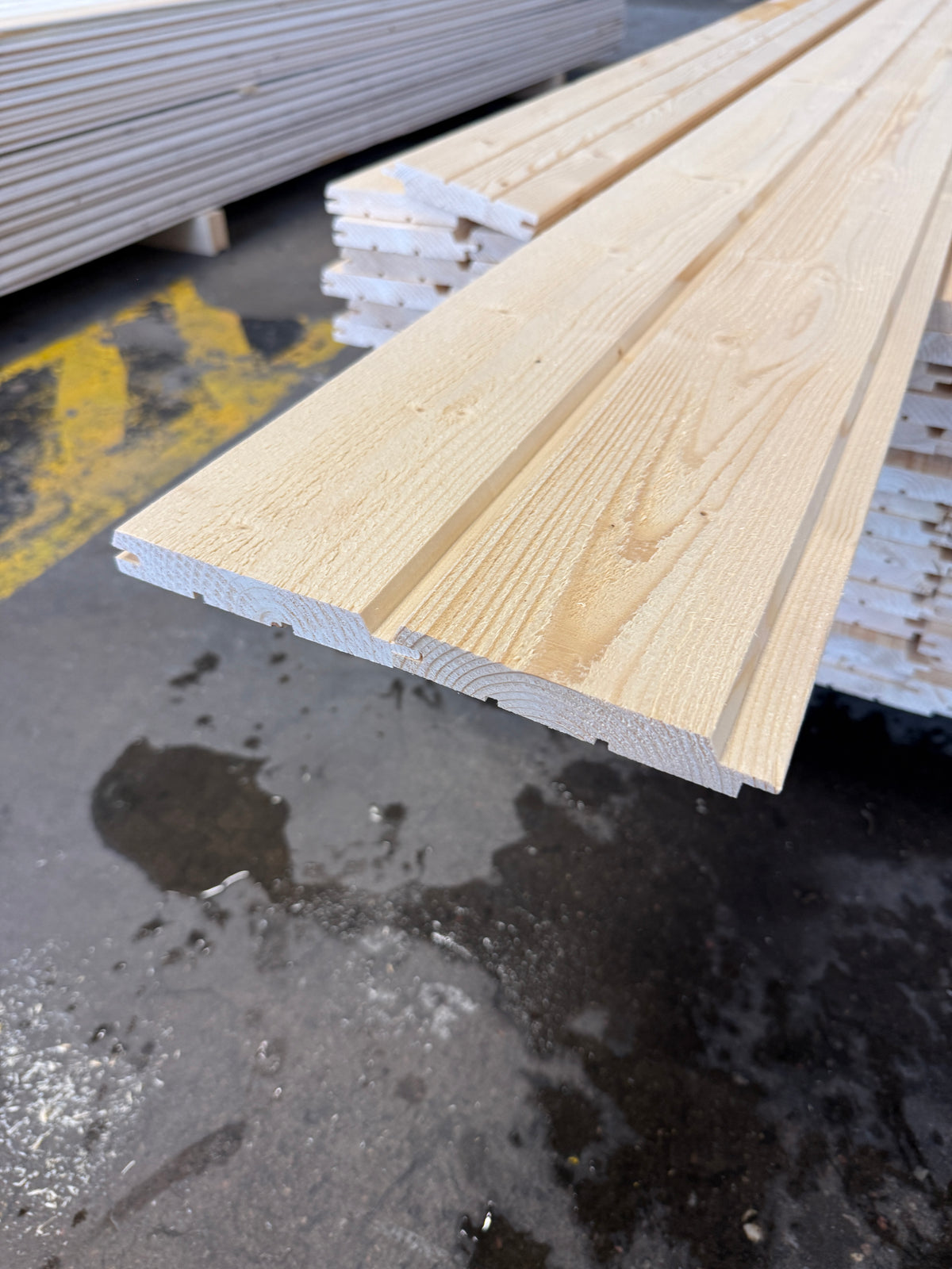 Paket Ytterpanel 19×120 mm 3,27 m Obehandlad – 145 st