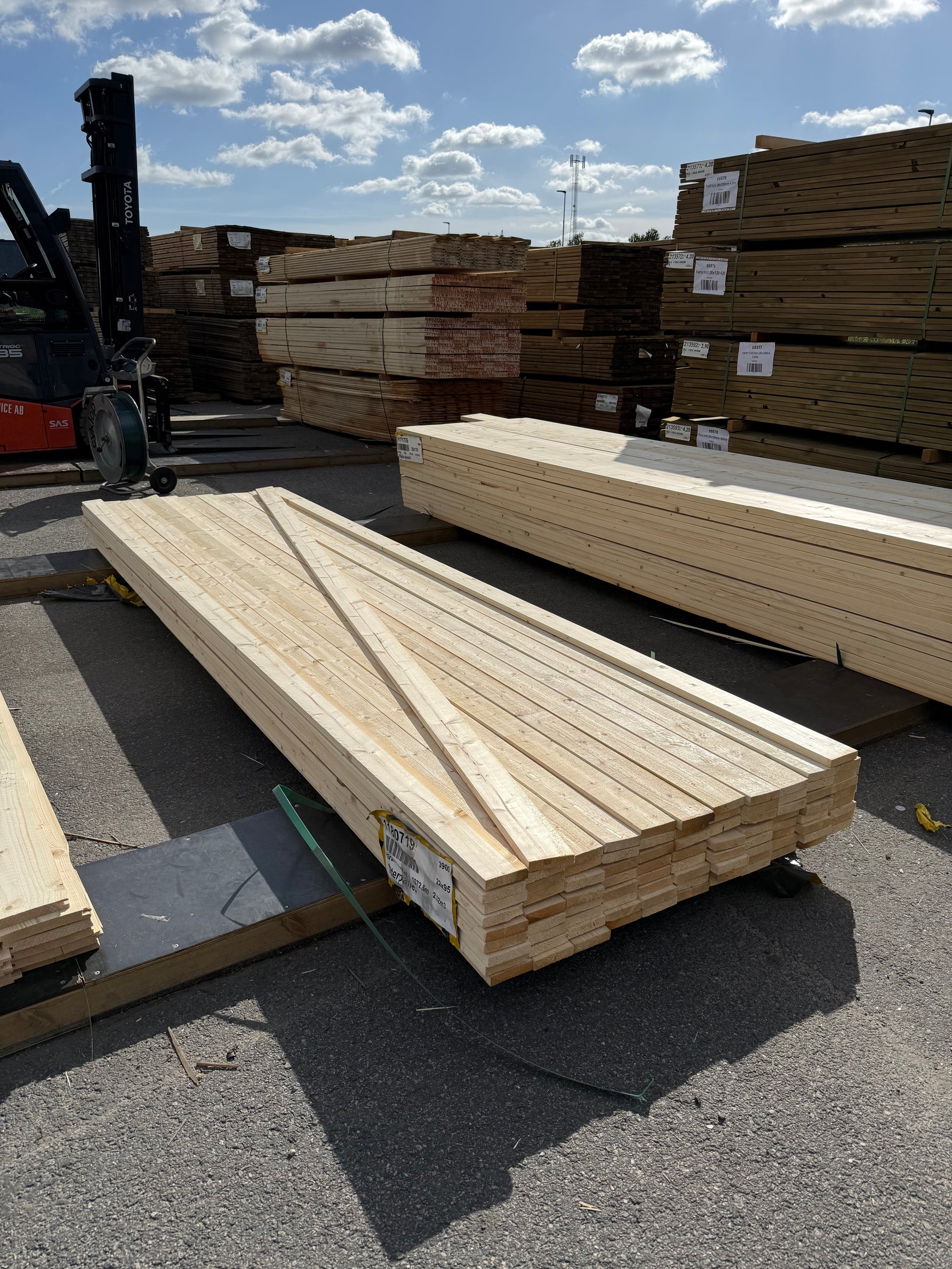 Paket Finsågade Brädor 22x95mm, 91st 3,90m