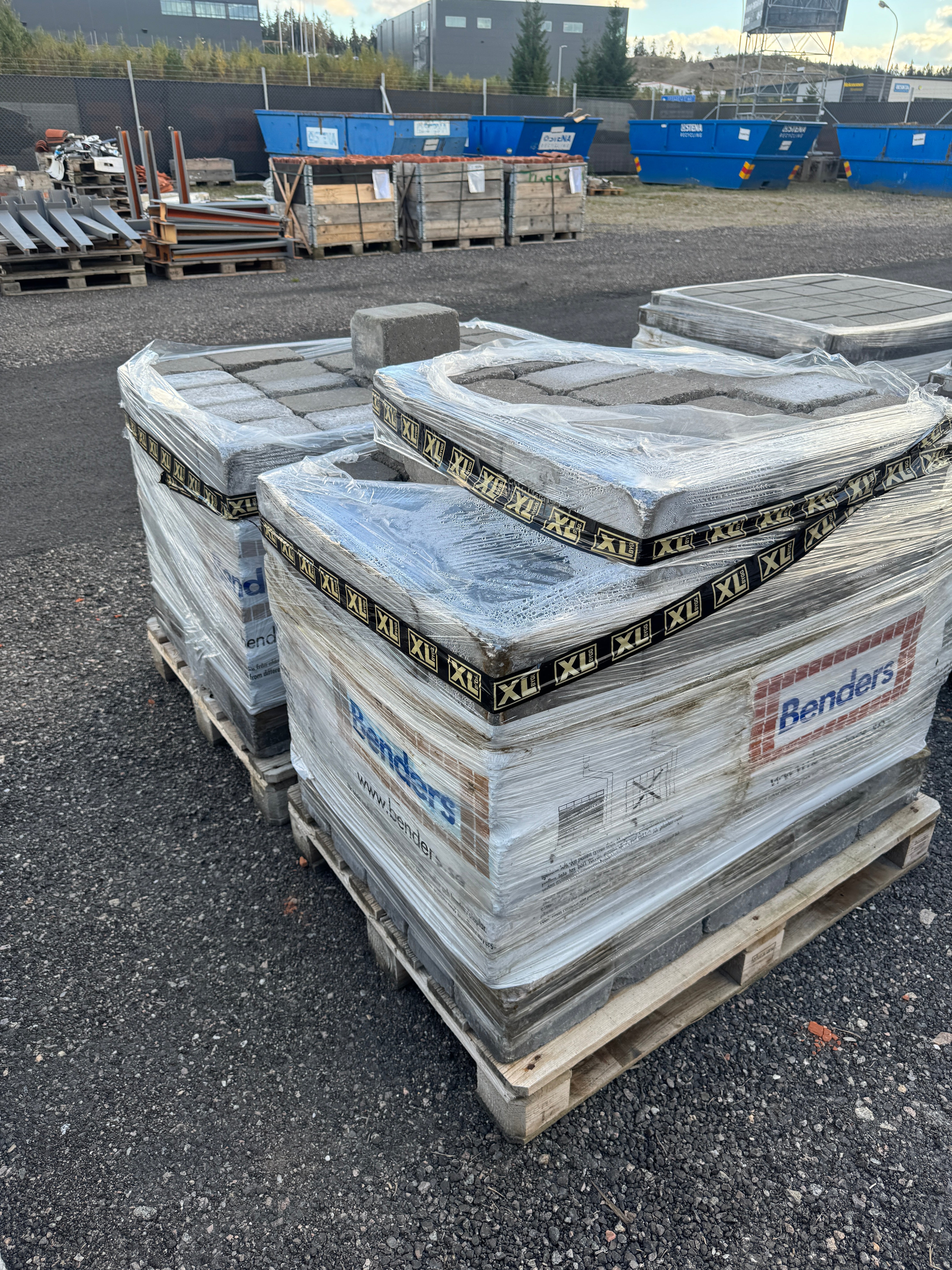 Mursten 210x140x140mm – 2 pall  (totalt 264 st) (20kr/st)