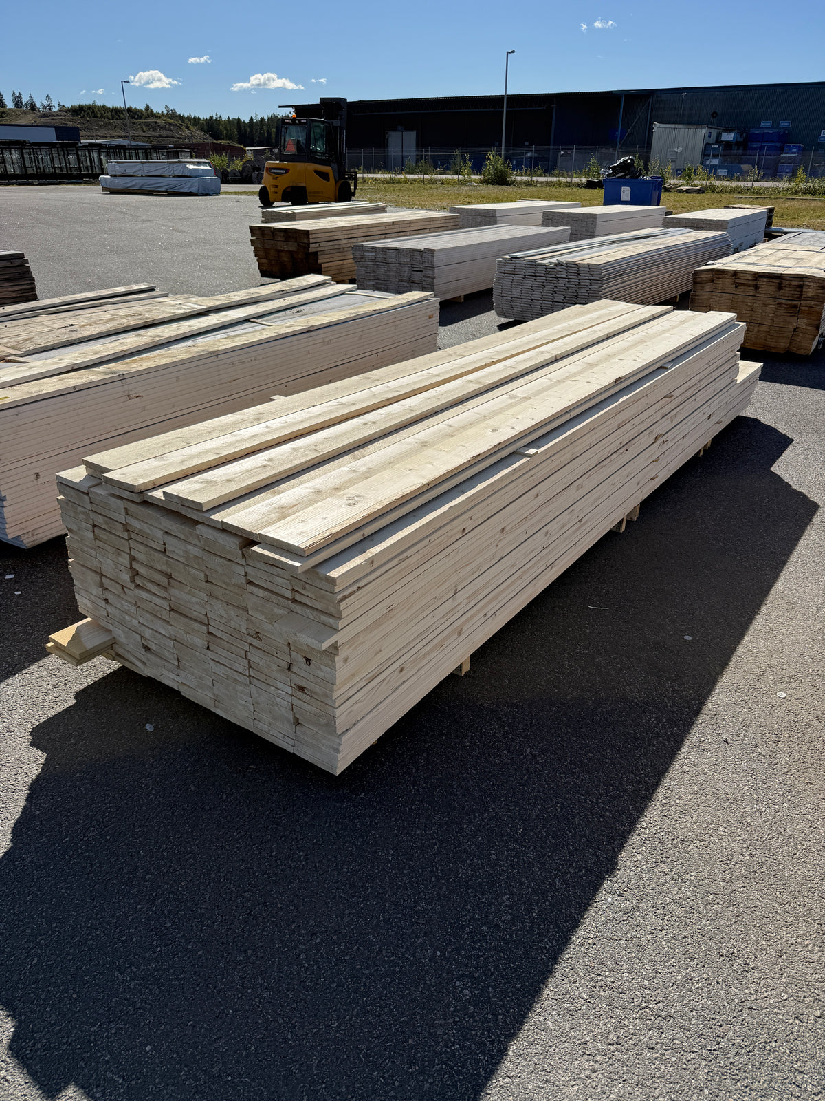 Paket Finsågade Brädor 22x145mm 3,60–4,20m 180st (Andra Sortering)