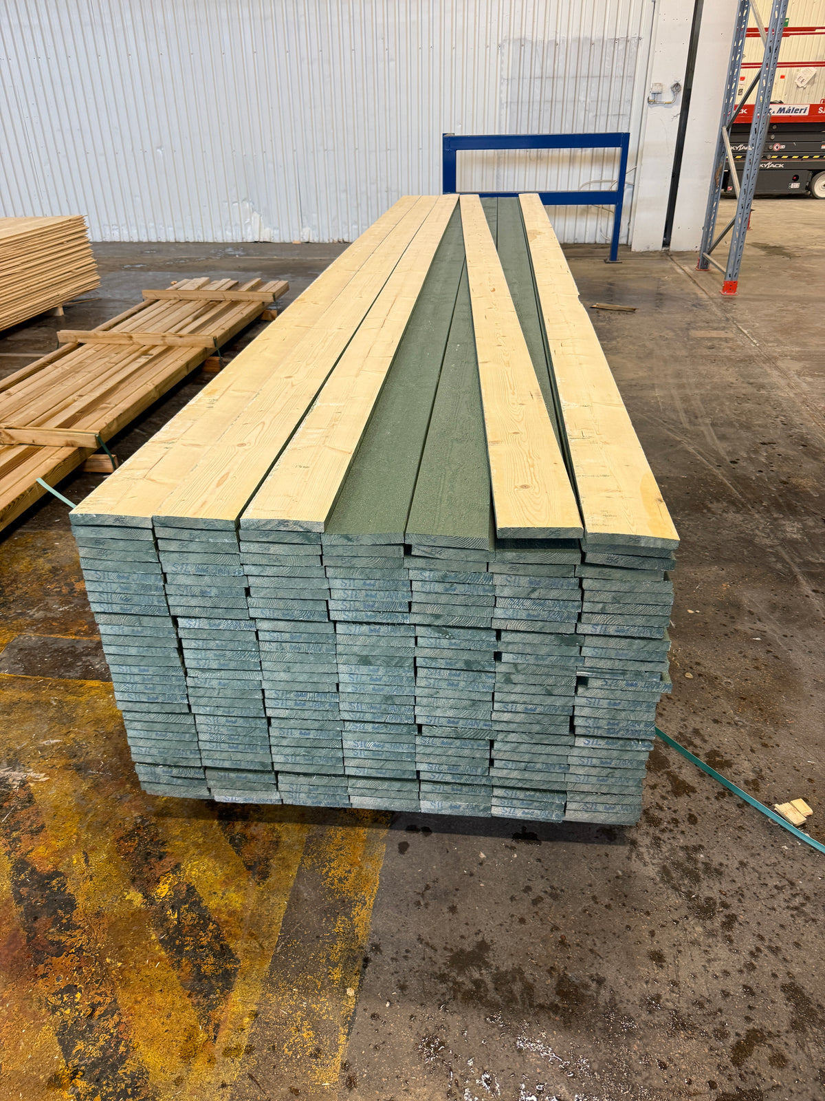 Paket Finsågade Klädselbrädor 22×145 mm Mellanstrukna 5,40 m – 201 st