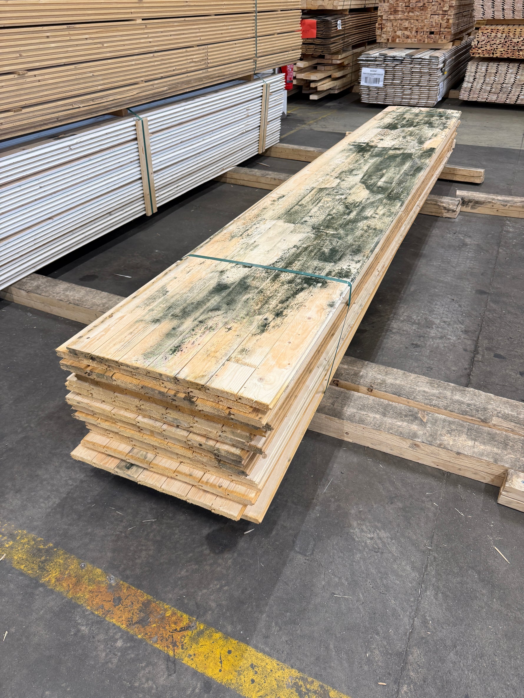 Parti Råspontluckor 20x540x3600mm 21st (Mögelskadat)