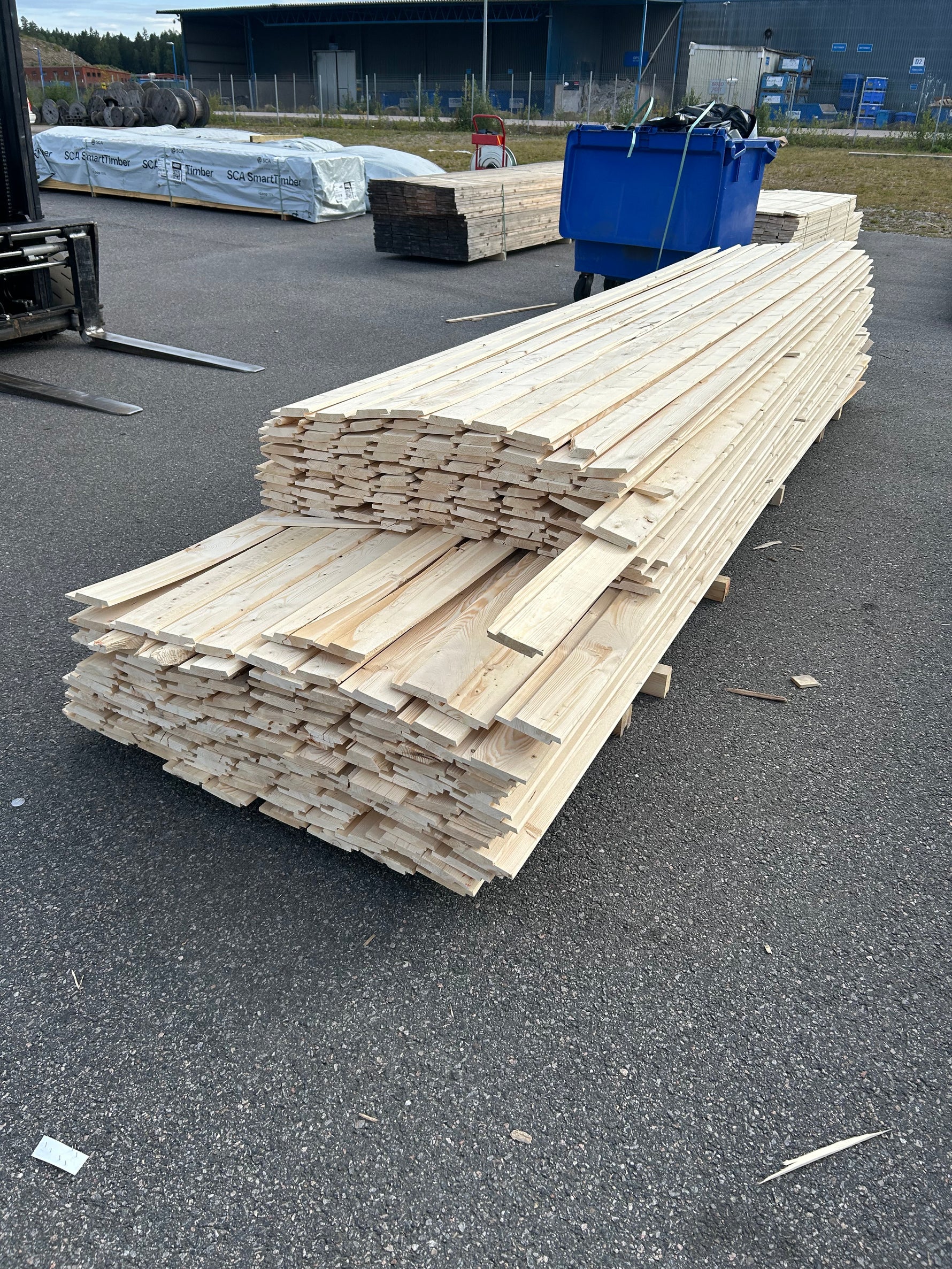 Paket Spårpanel 22x120 mm – 3,60–4,20 m (Andra sortering)