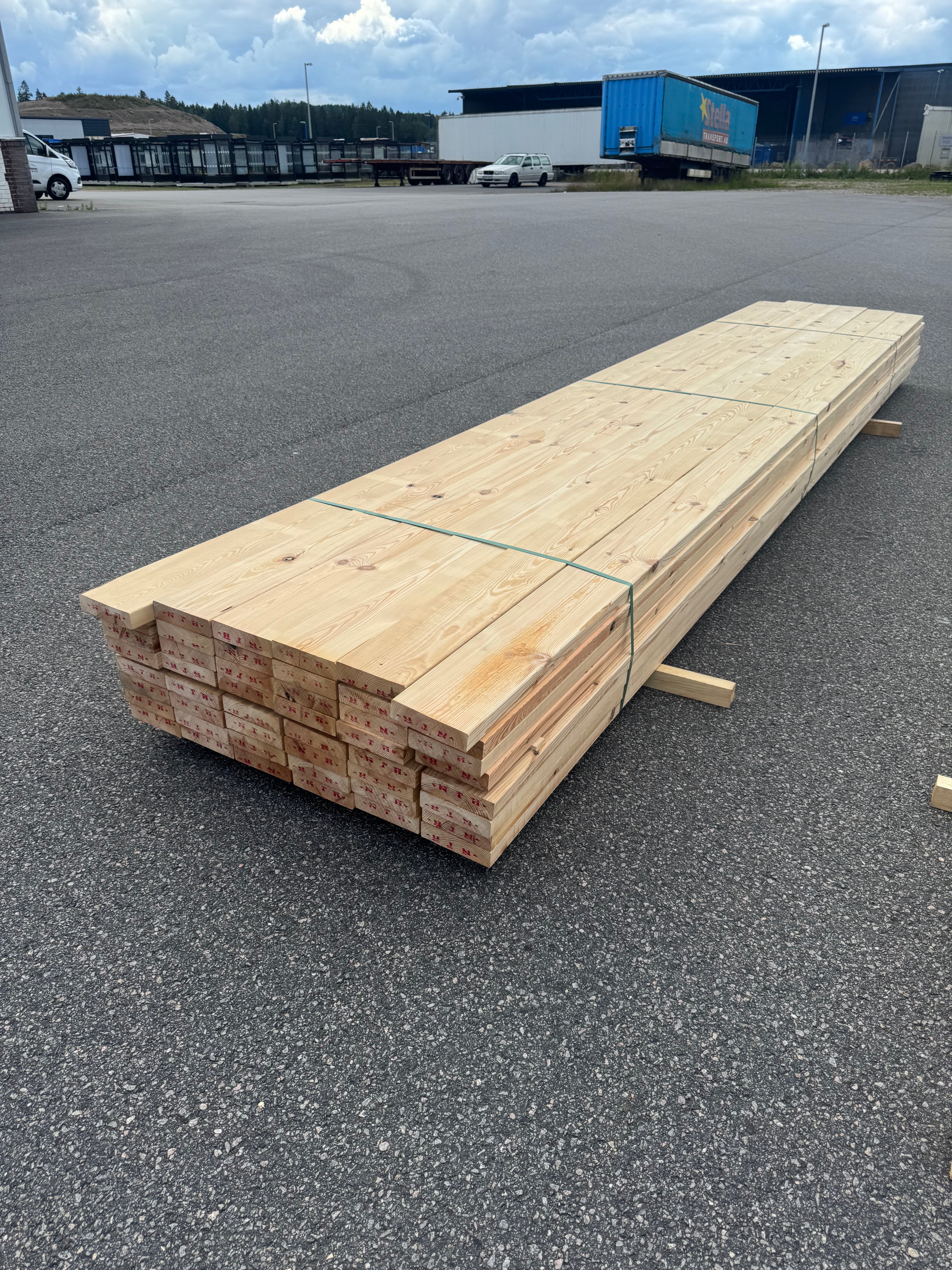 Paket Reglar 45x170 – 48 st (5,40 m, furu)