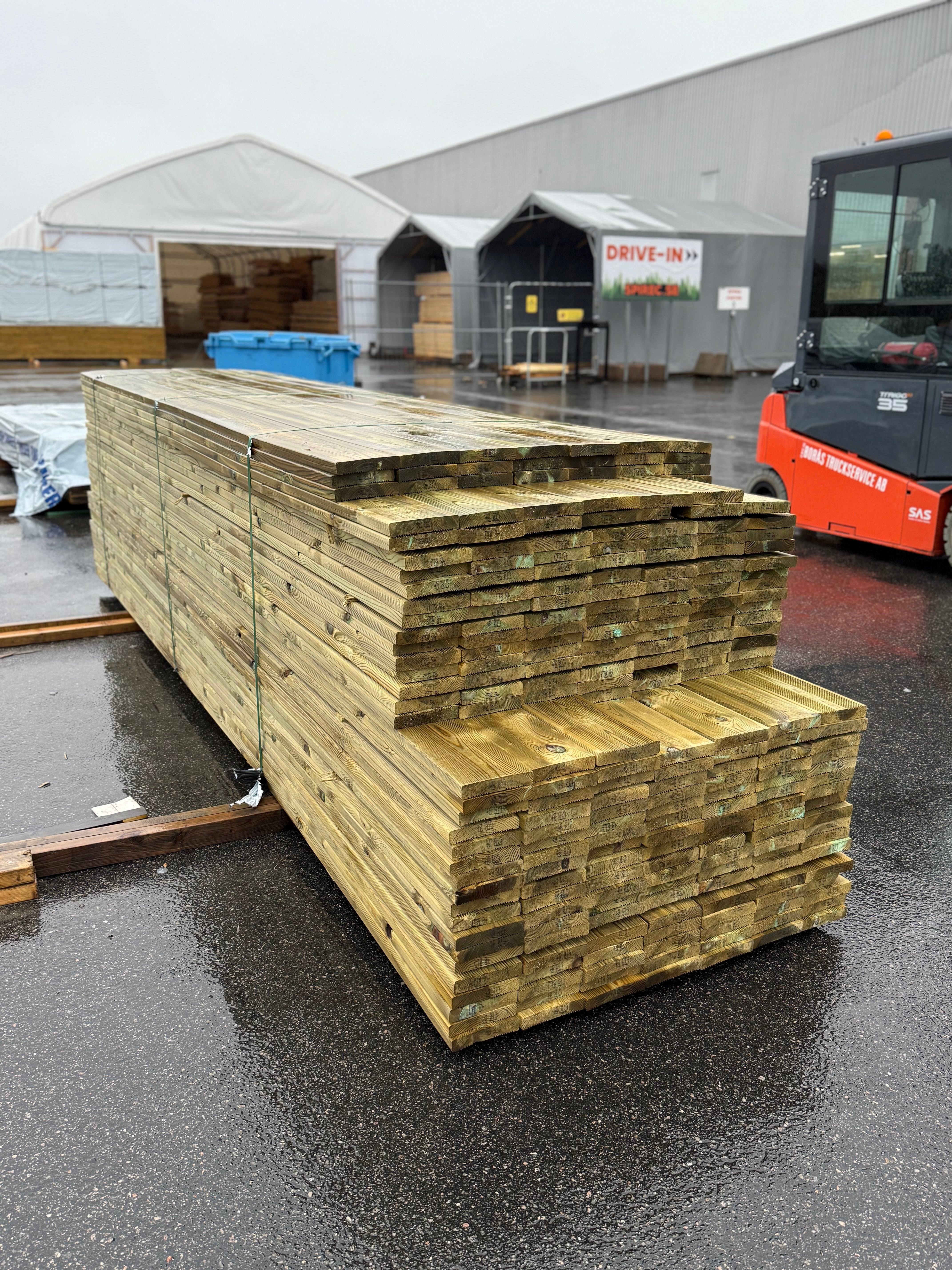 Tryckimpregnerad Rillad Trall 27x145 – 245 st, 3,6-4,20m (B-sortering)