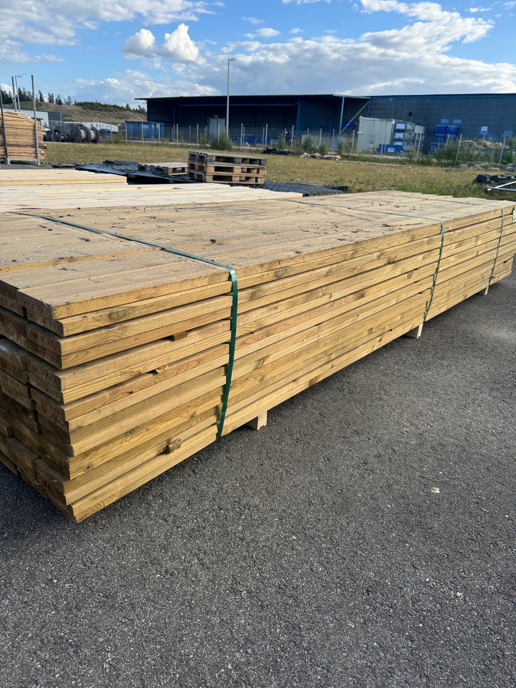 Paket Rillad Trall 28x120 – 144st – 3.60 m – NTR AB A-sortering