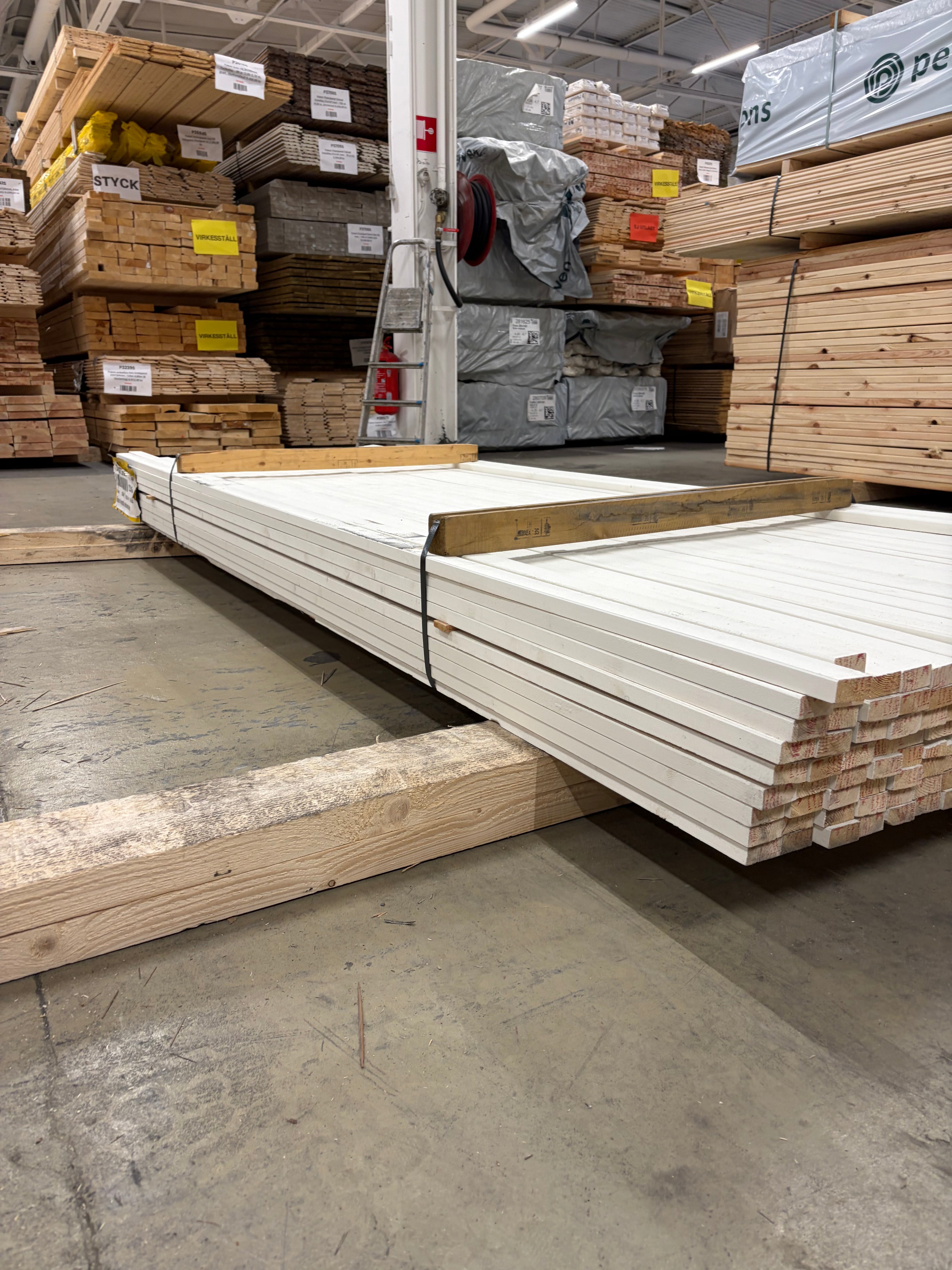 Paket Finsågad Panel 22×45 – 180 st (3.0 m) Mellanstruken