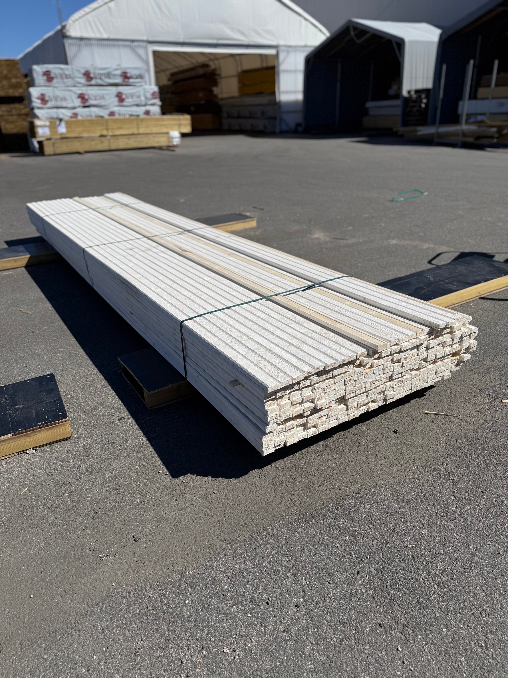 Paket Lockläkt 22x45mm, 258st 4.20m- Grundmålade