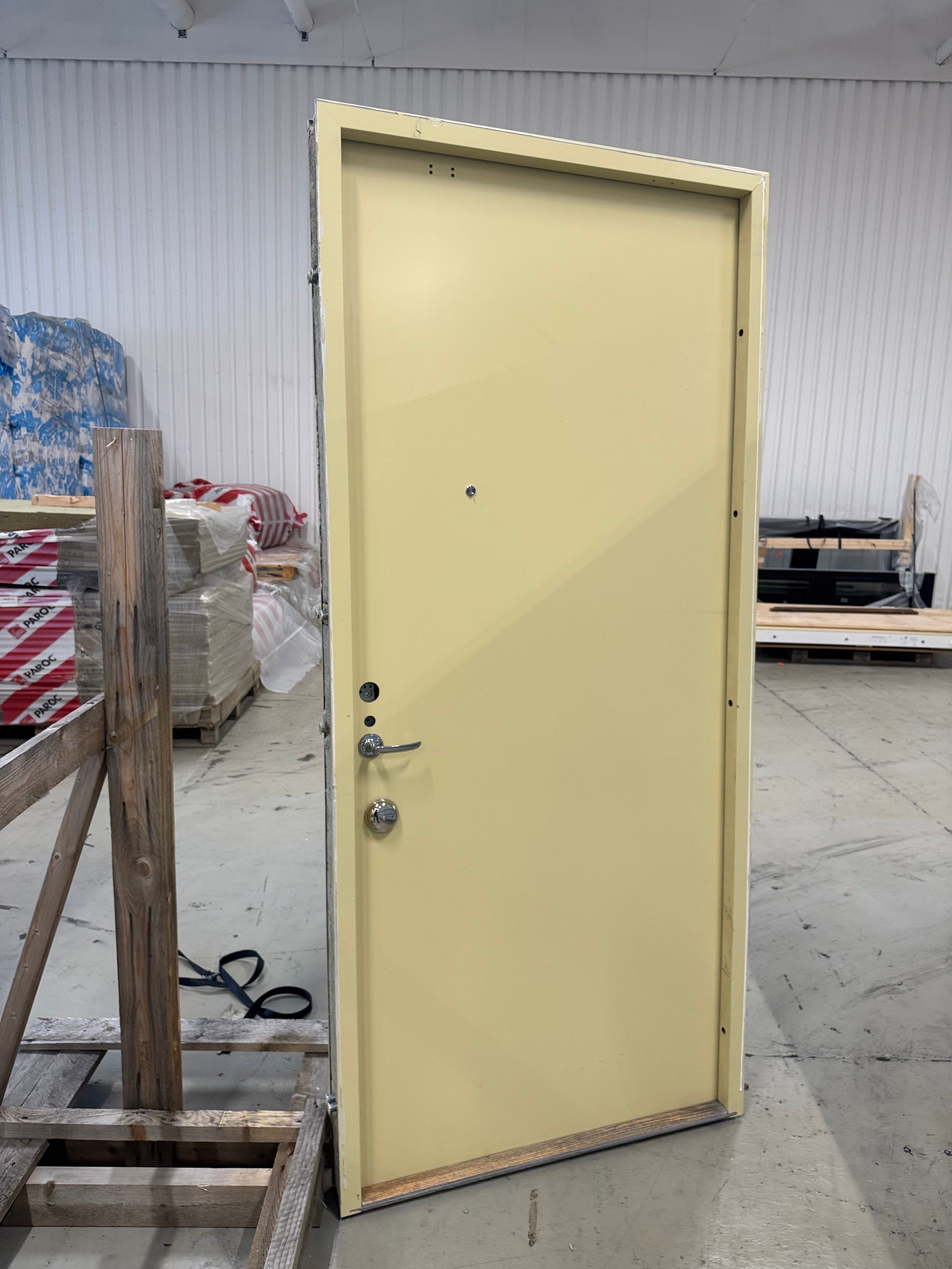 Lägenhetsdörr / Ståldörr Daloc – 99,5x219,5 cm (Vänsterhängd, Gul)