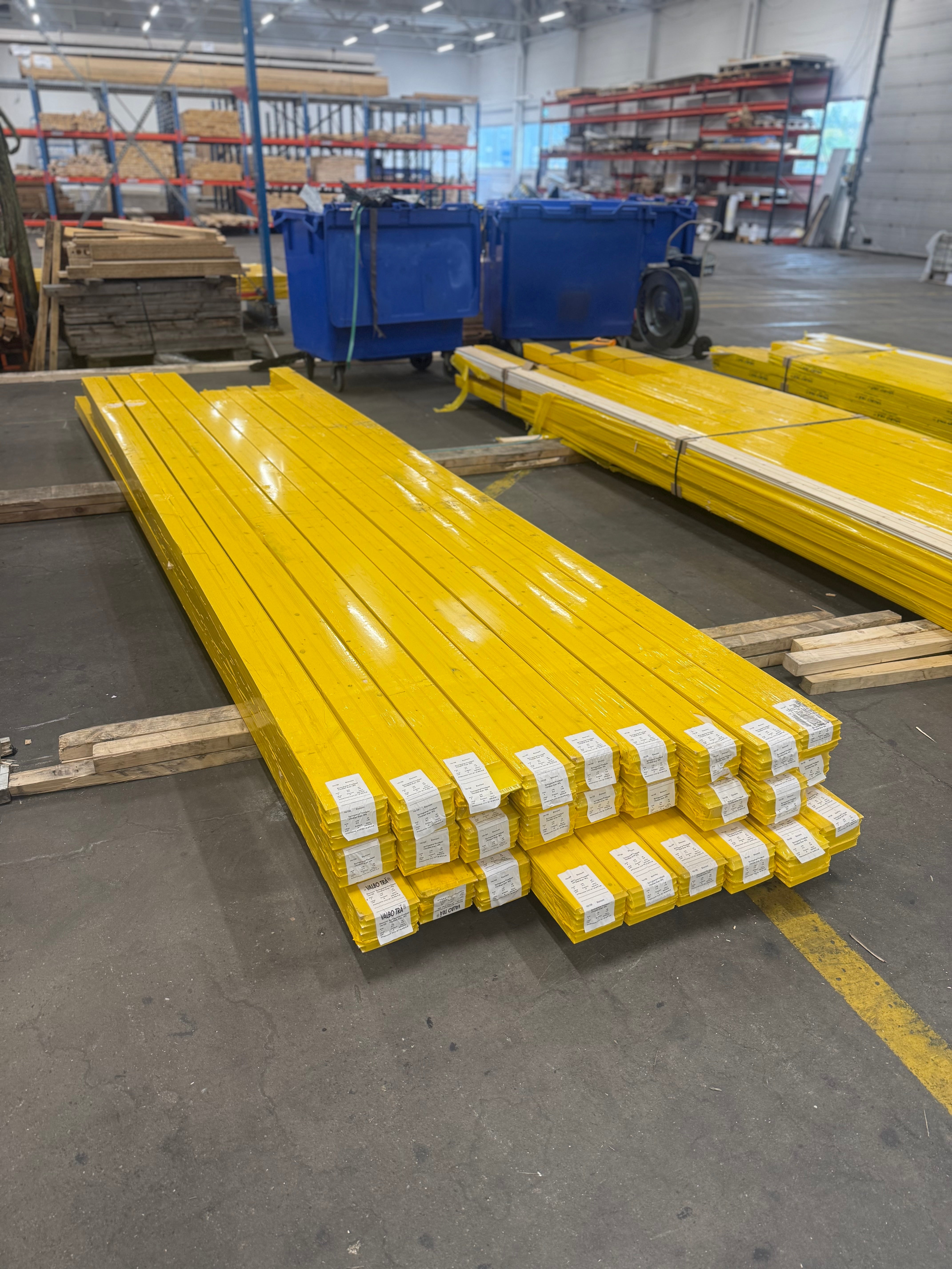 Paket Springpanel Finsågad Vitmålad Gran 14x120mm