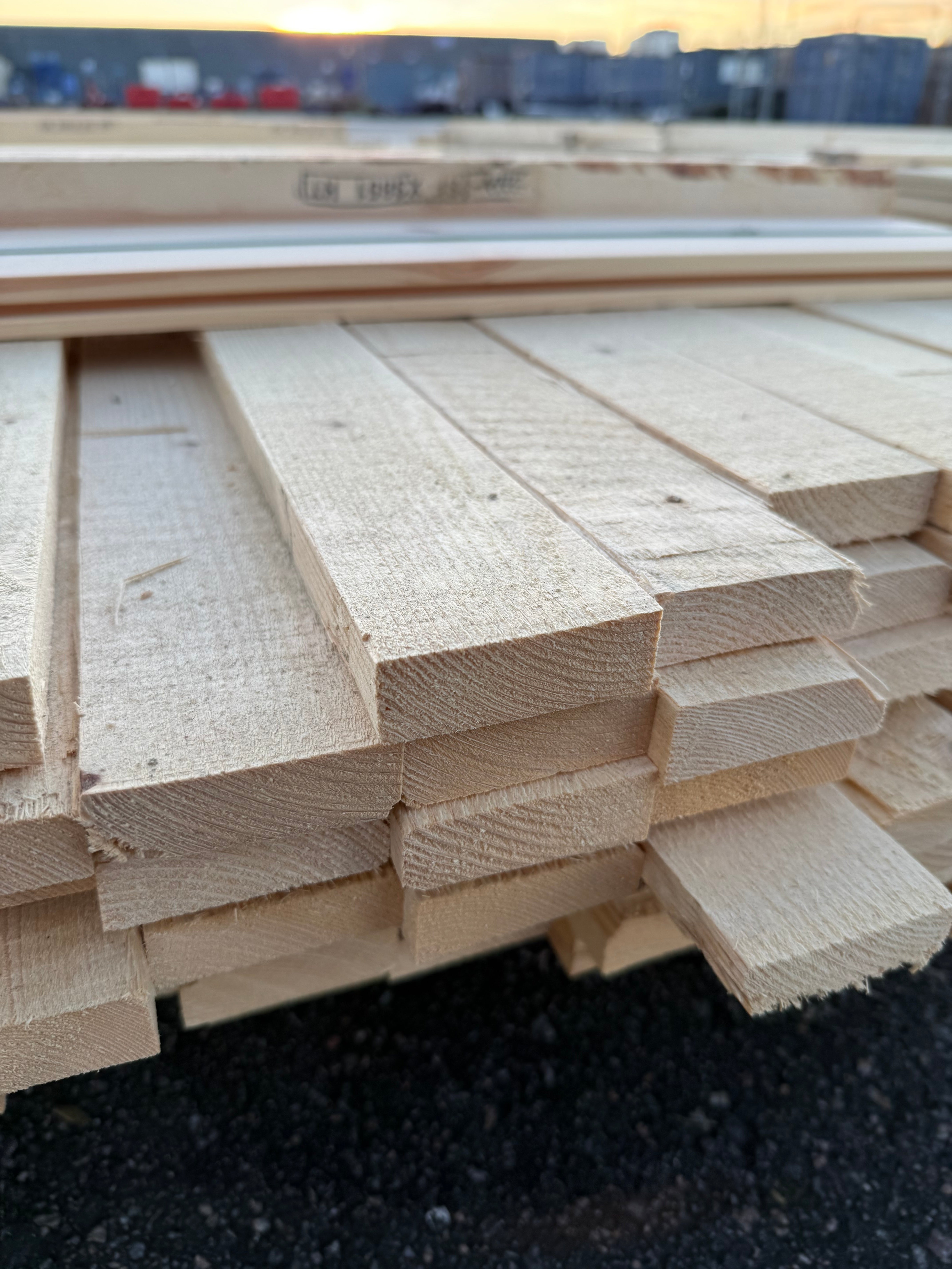 Paket Brädor 19x63mm – 118 st (4,80 m, gran, ohyvlad/råsågad)