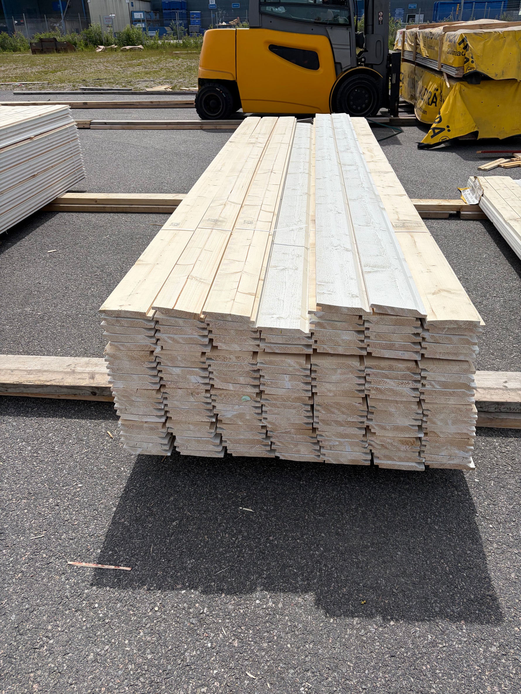 Paket Ytterpanel Enkelfas Halvspont 22x145mm, 140st 3.60m Grundmålad