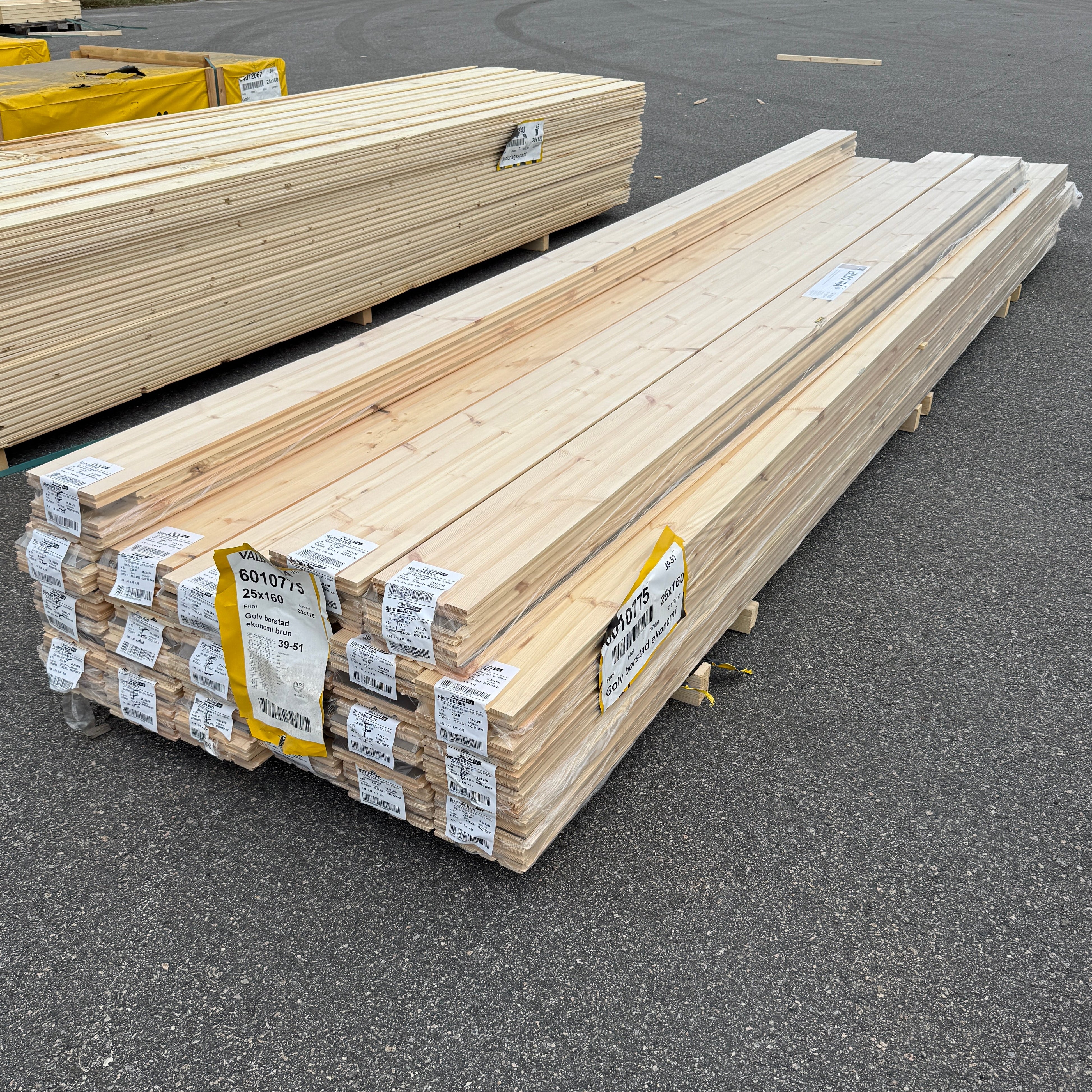 Parti Golv Borstat 25x160mm Furu 60,58m² Ekonomi – Brun Hårdvaxolja