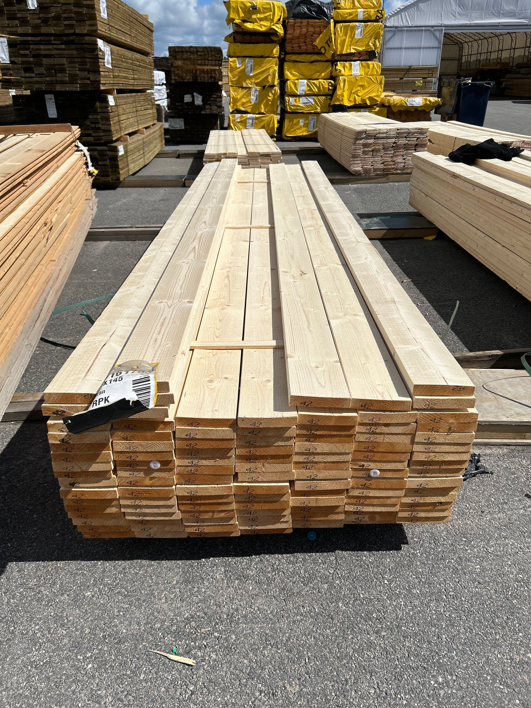 Paket Finsågade Brädor 28x145mm, 107st 4,20m