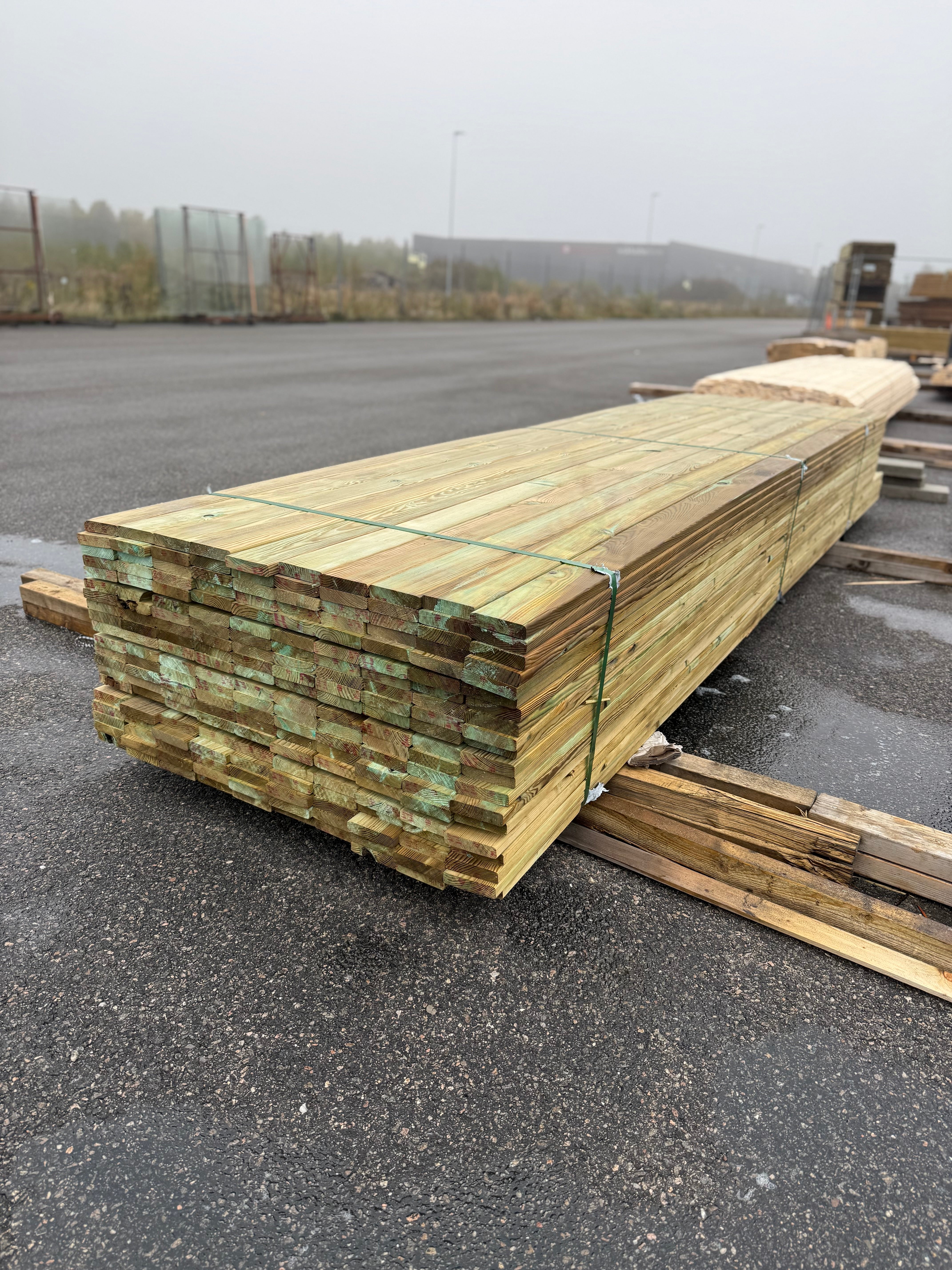 Paket Tryckimpregnerad trall 22x95mm 3,6-3,90m (B-Sortering)