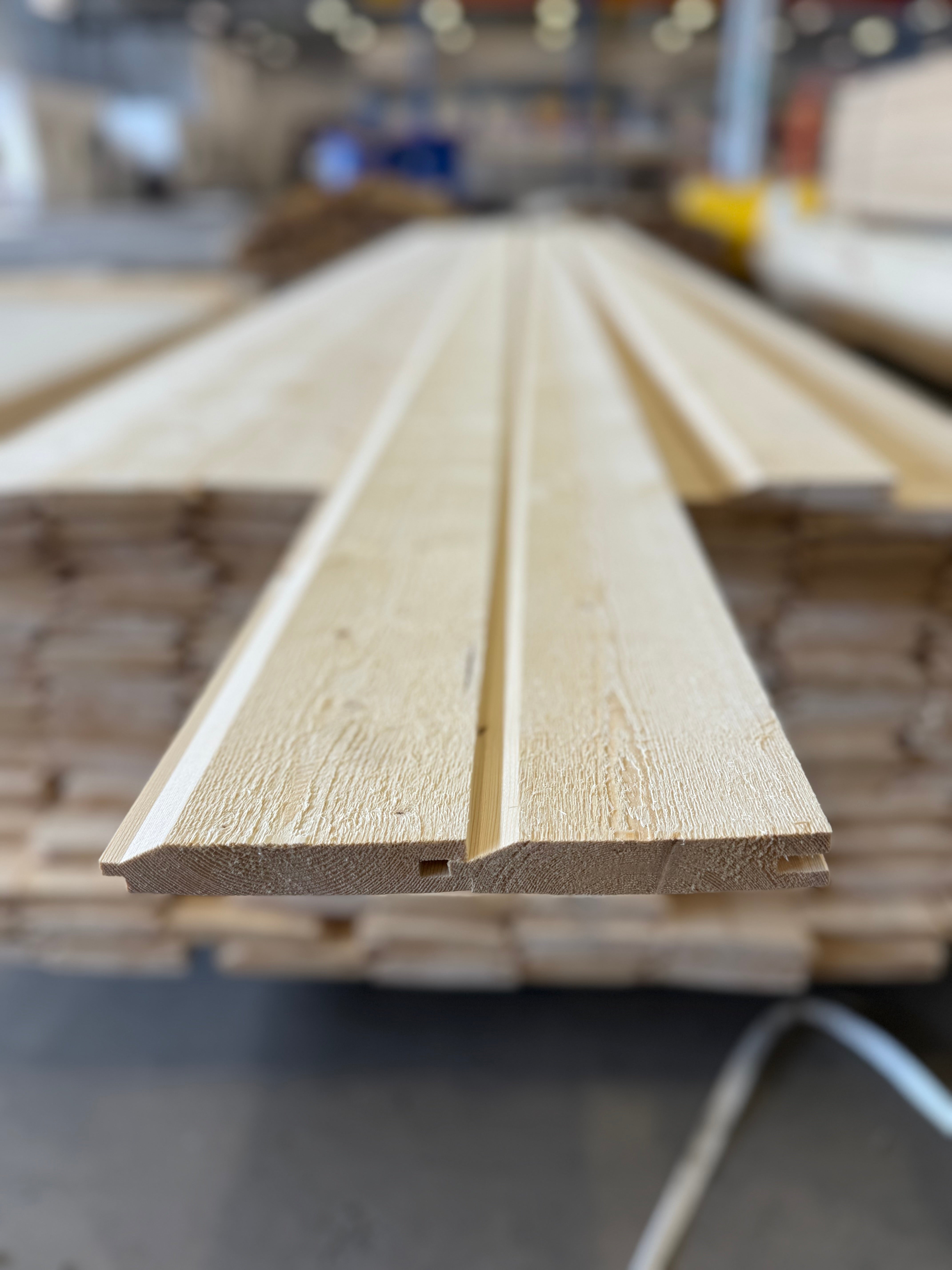 Paket Enkelfasspont 21x115 mm – 4,80 m – 131 st – Obehandlad OBS kort spont