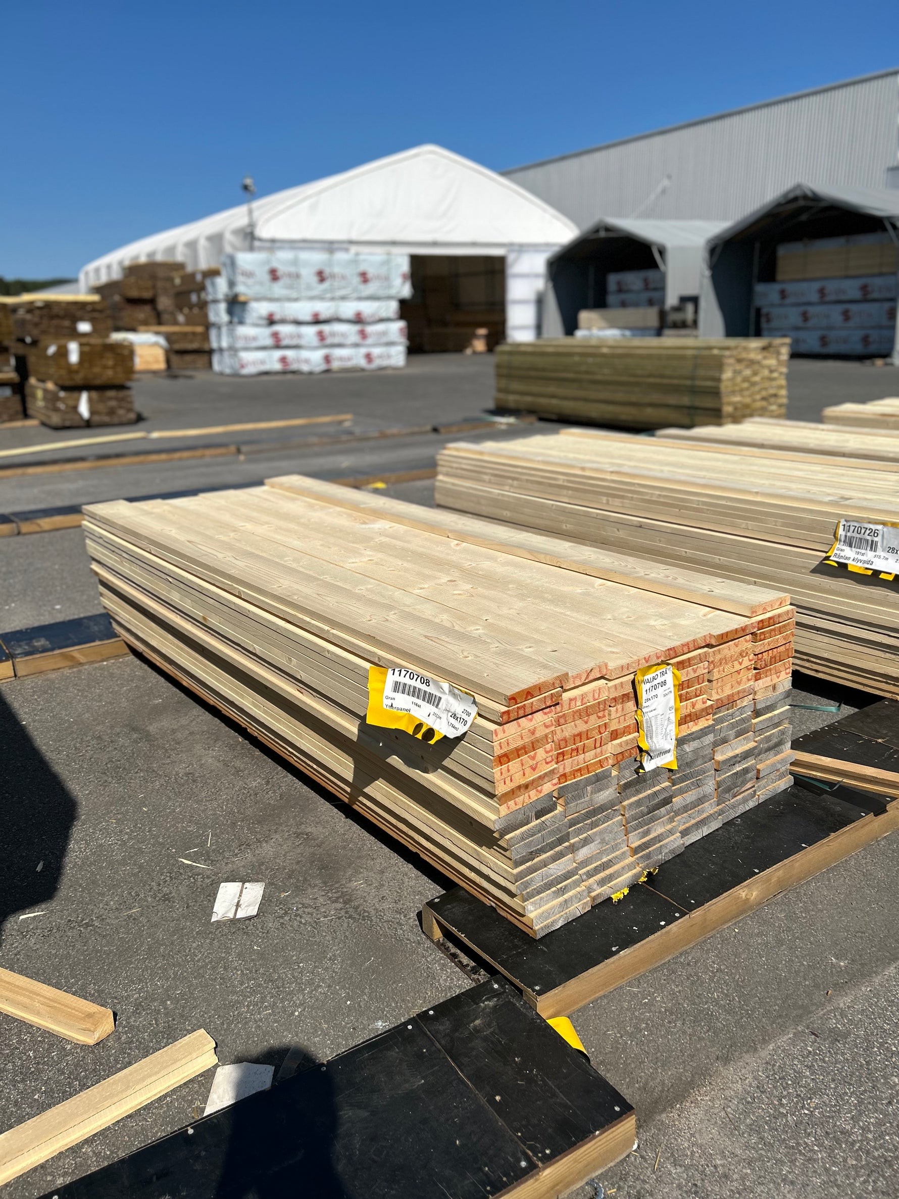 Paket Finsågade Brädor 28x170mm 2.70m 116st Obehandlade