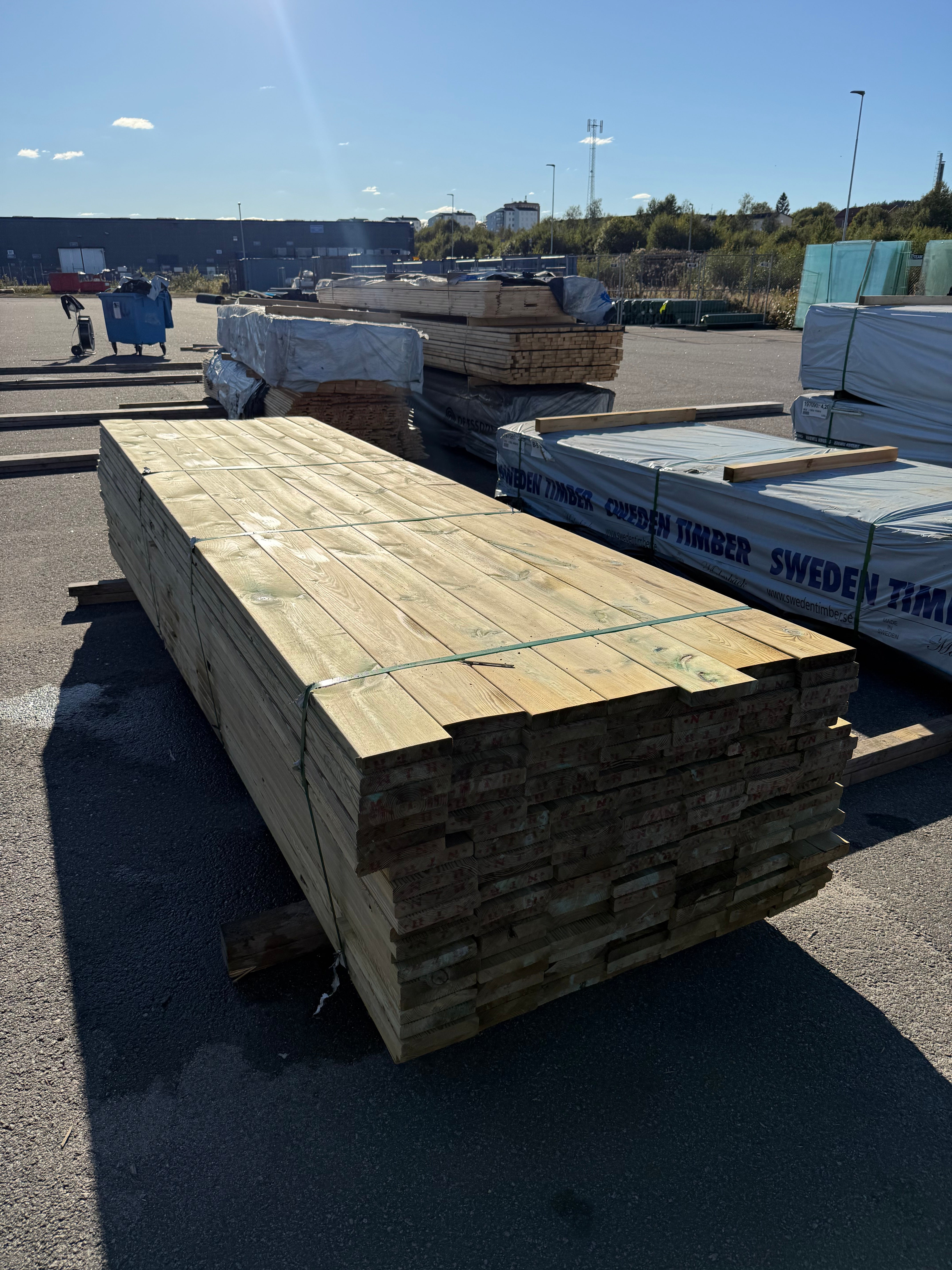 Paket Rillad Trall 28x145mm – 147 st (3,60 m, furu, NTR AB, B-sort)