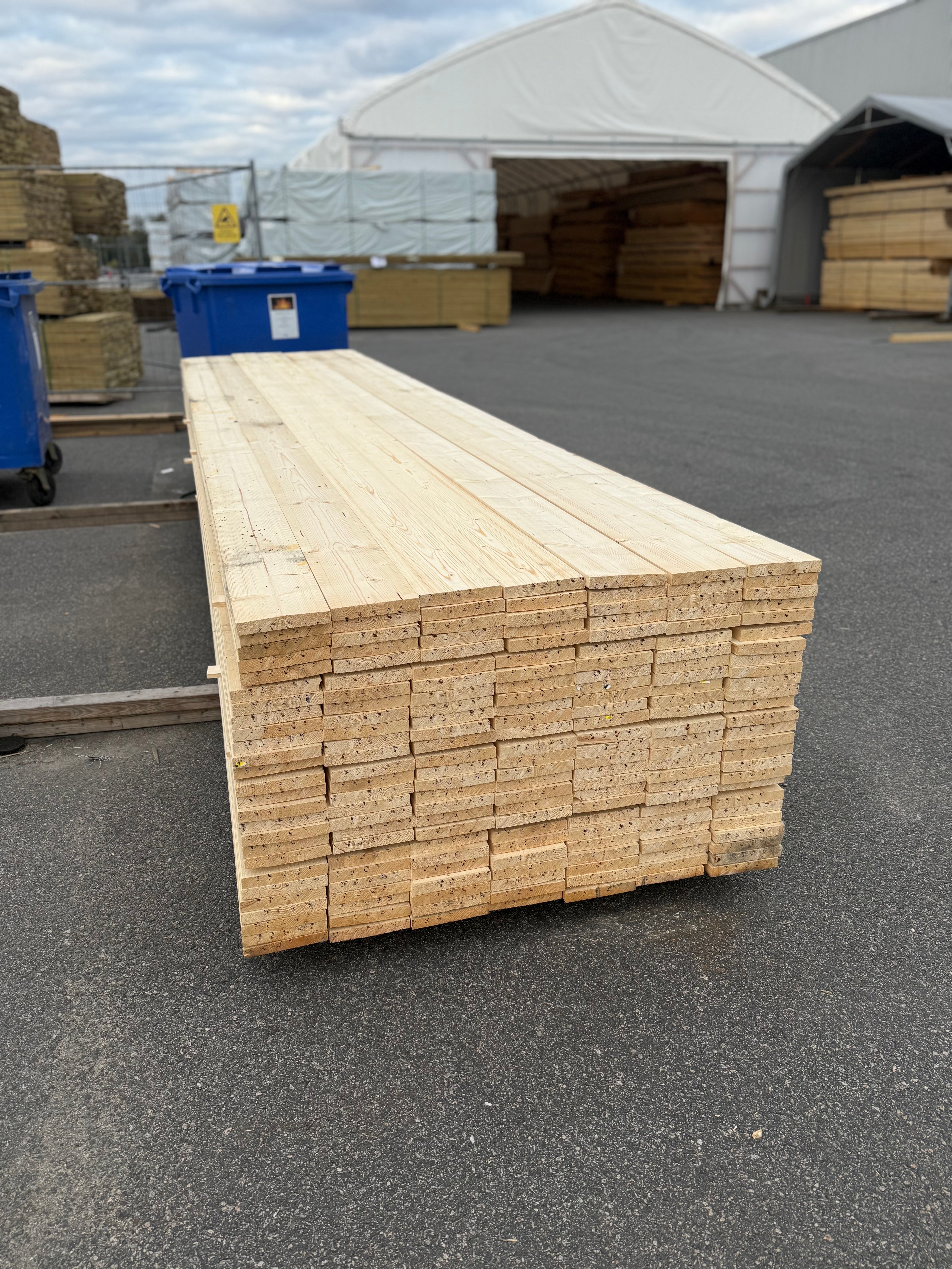 Paket Finsågade Brädor 22x145mm 4.80m- 182st (Fuktskadat)