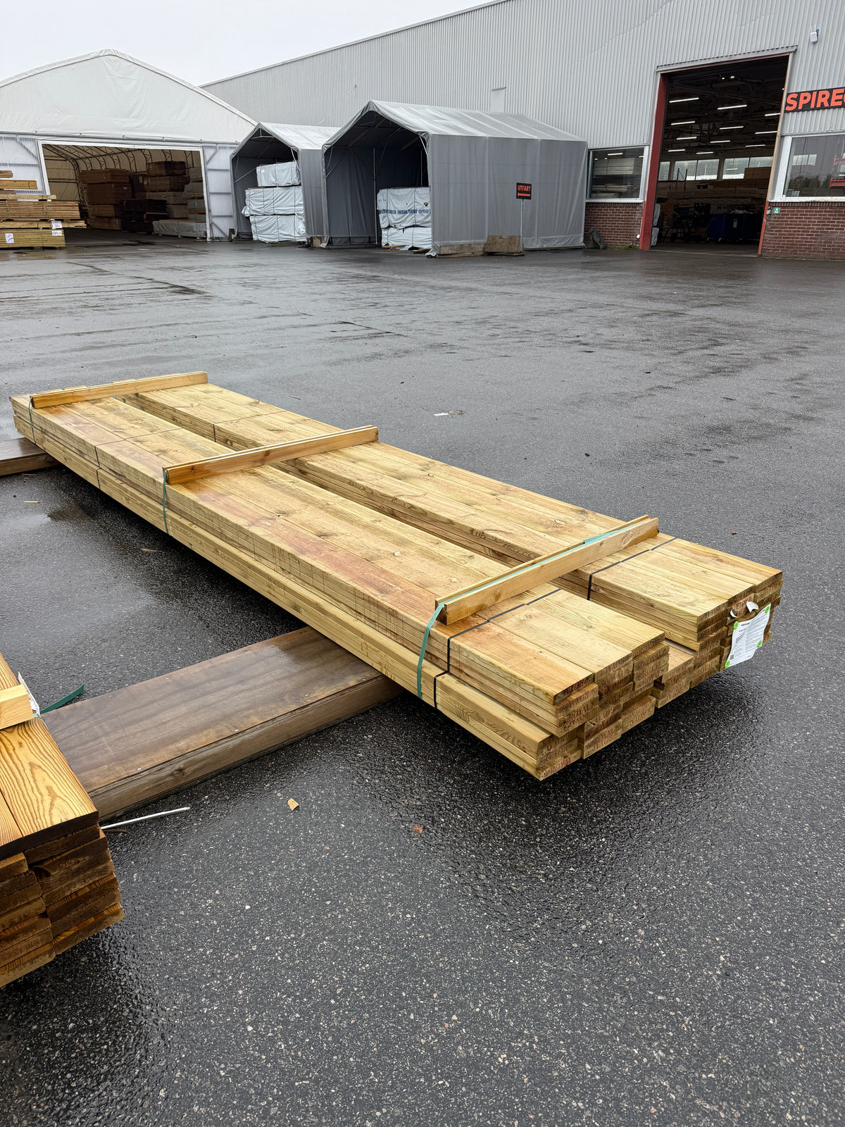 Paket Tryckimpregnerad Rillad Trall 28x145mm – 52st, 4,20m