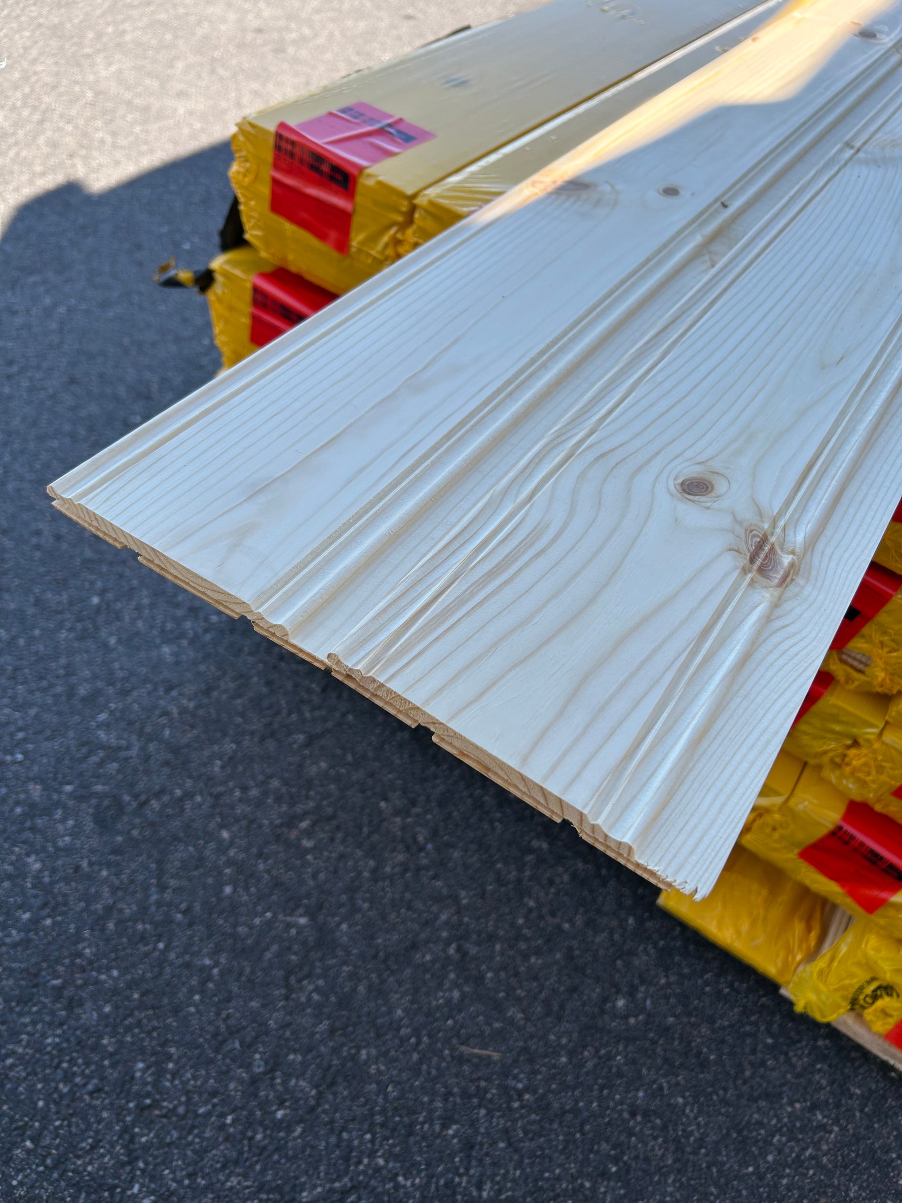 Herrgårdspanel 13x145mm (3,58–4,18m) Furu Sekunda – Säljs per m²