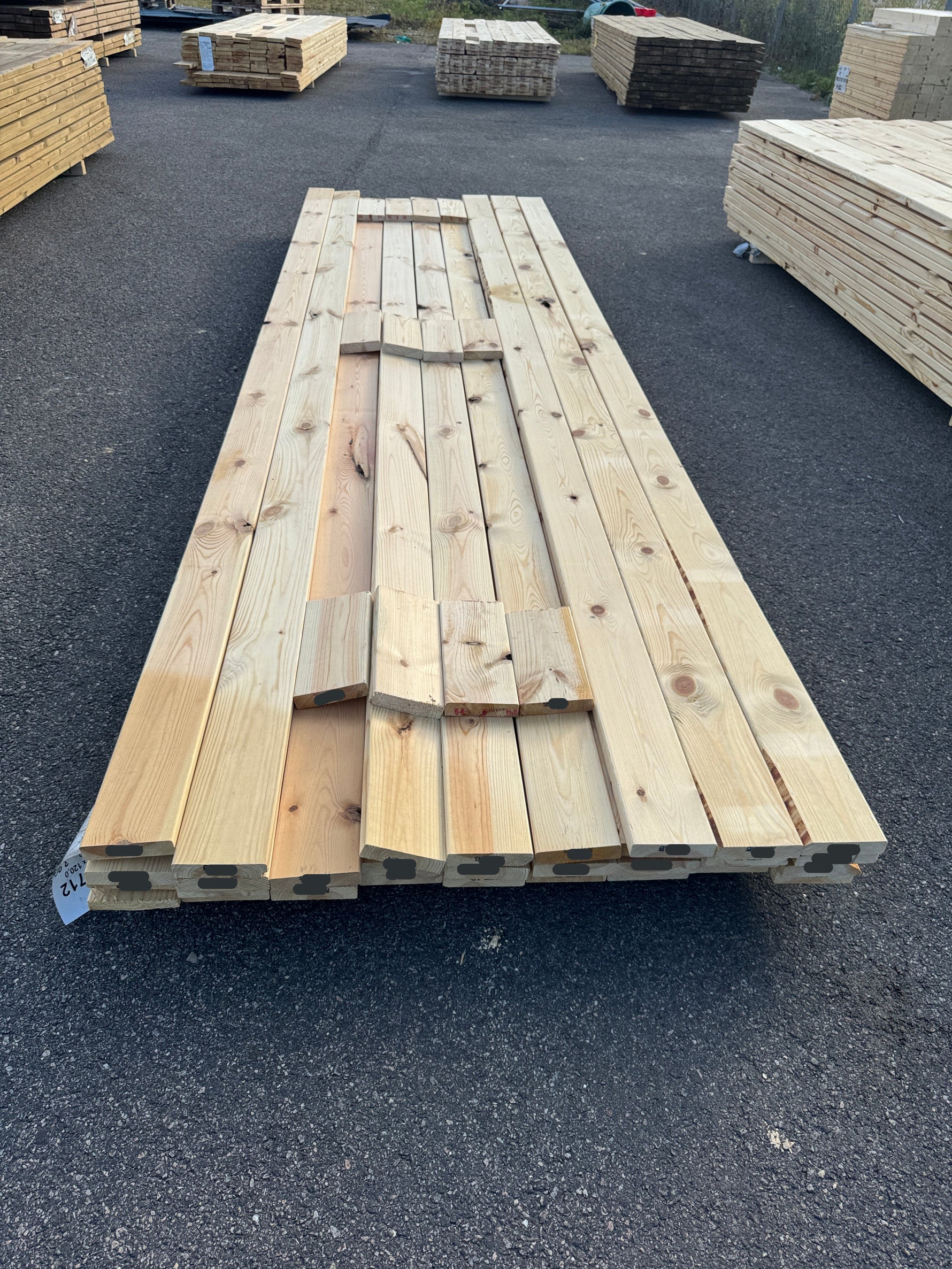 Paket Hyvlad 28x120 – 32st – 3.90 m – ANDRASORTERING